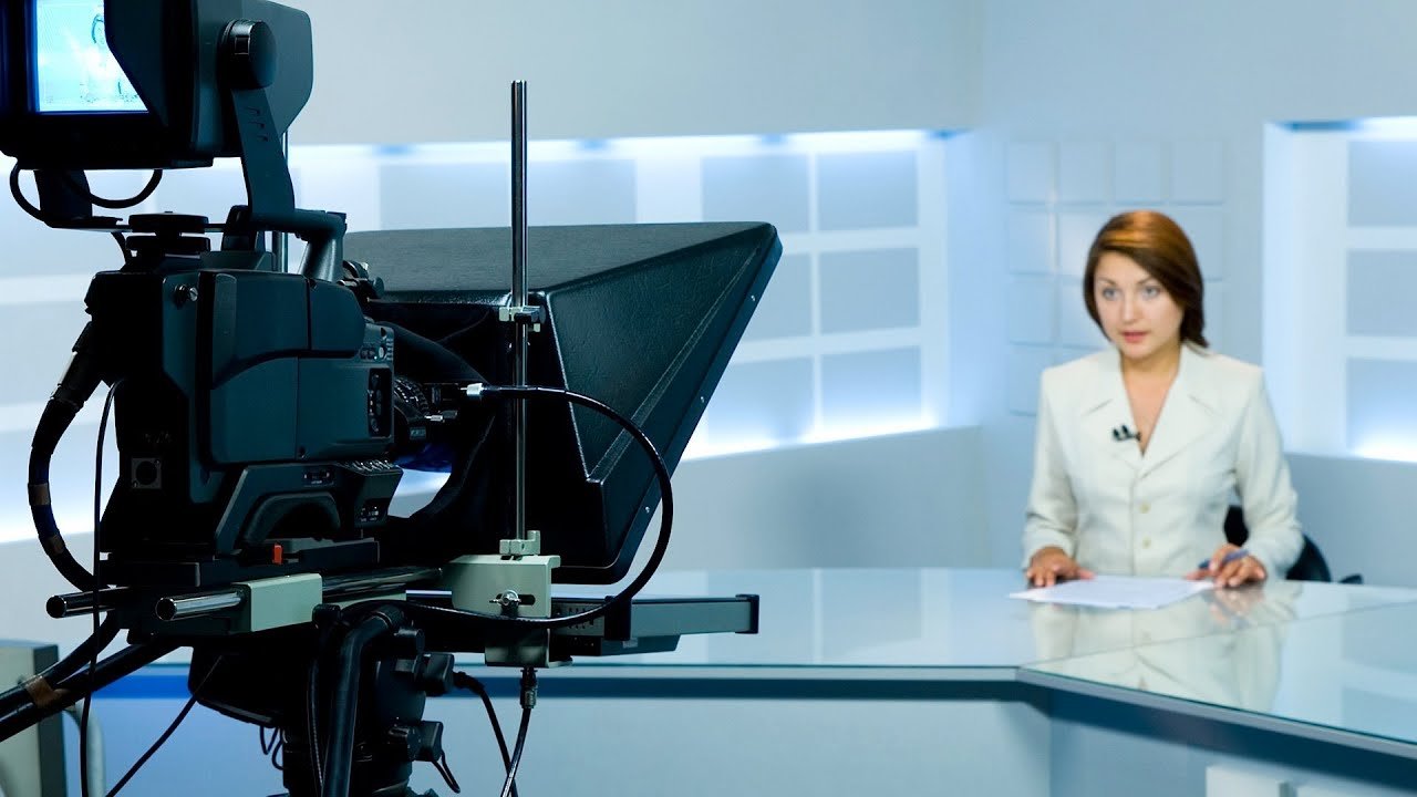 prompter final.jpg