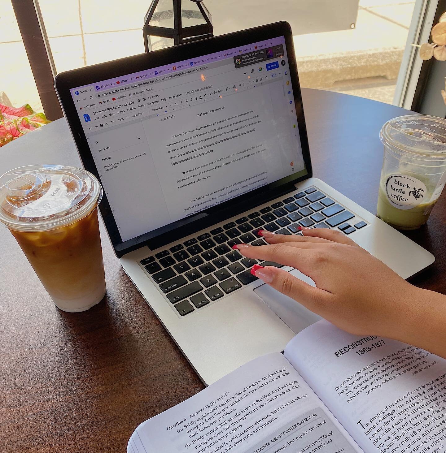 pov u and ur friend are having a study sesh at black turtle coffee ✨☕️ #coffeeshop #studygram