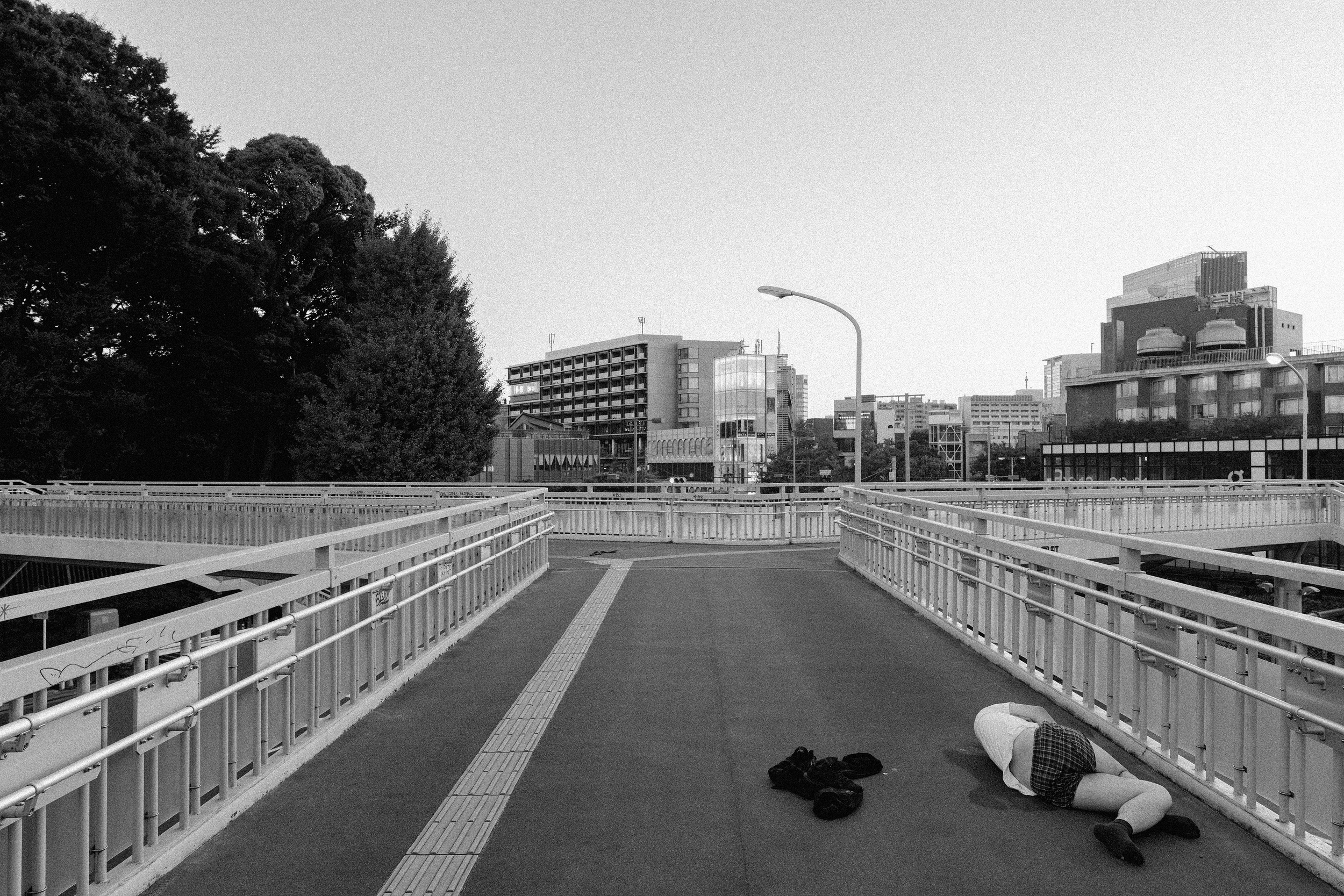 People_Tokyo Bridge.png