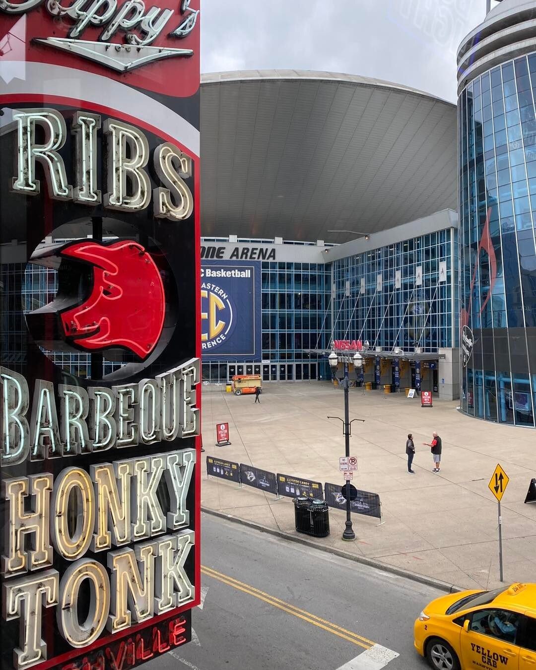Going to the Preds game tonight? There&rsquo;s no better and easier place to pregame than Rippy&rsquo;s. We&rsquo;re so close to the arena, it&rsquo;s almost impossible to be late for the game. However, the food drinks and live music are so good, it 