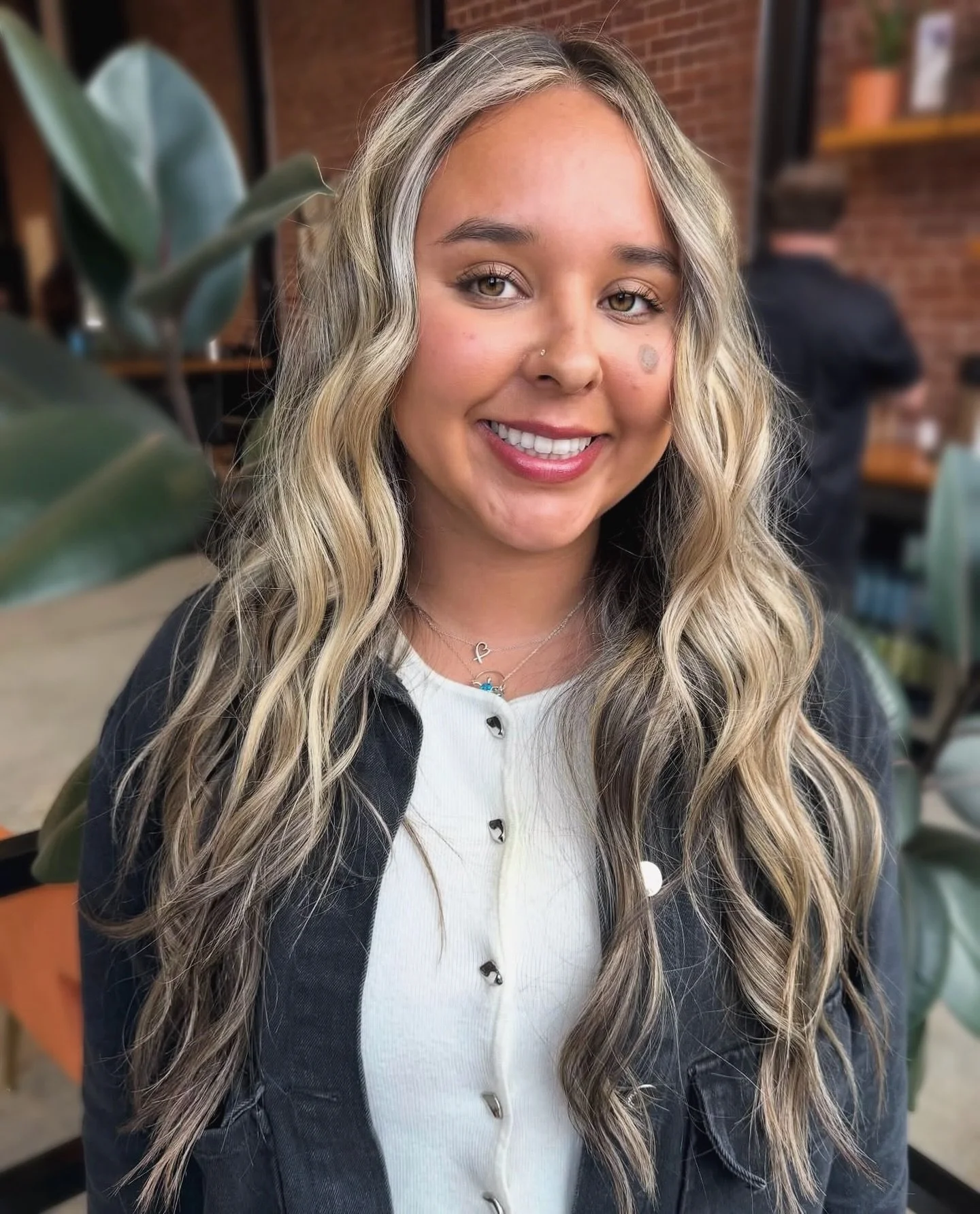 If you ask @angelina.citrus for highlights she&rsquo;s required by law to do a little dance of joy. We don&rsquo;t make these rules, we just follow them. 

Request your next blonding service at Citrus ASAP. Otherwise, we&rsquo;re calling our lawyers.
