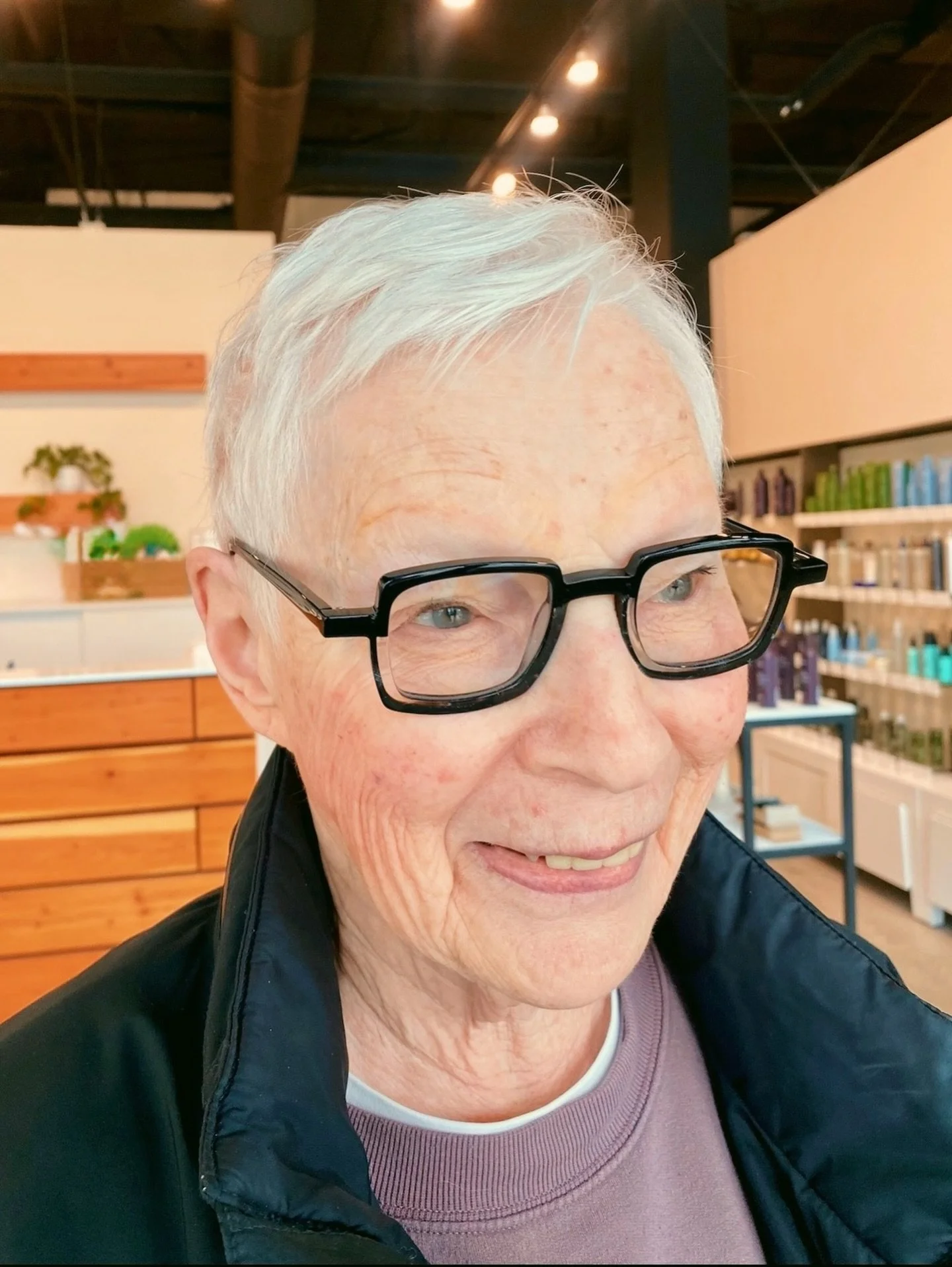 Happy National Treat Yourself Day. Or as we like to call it&hellip; Thursday at Citrus. 🍊

Treat you (or heck, even someone you care about) to a little Citrus soon. We&rsquo;ll be waiting! 💗