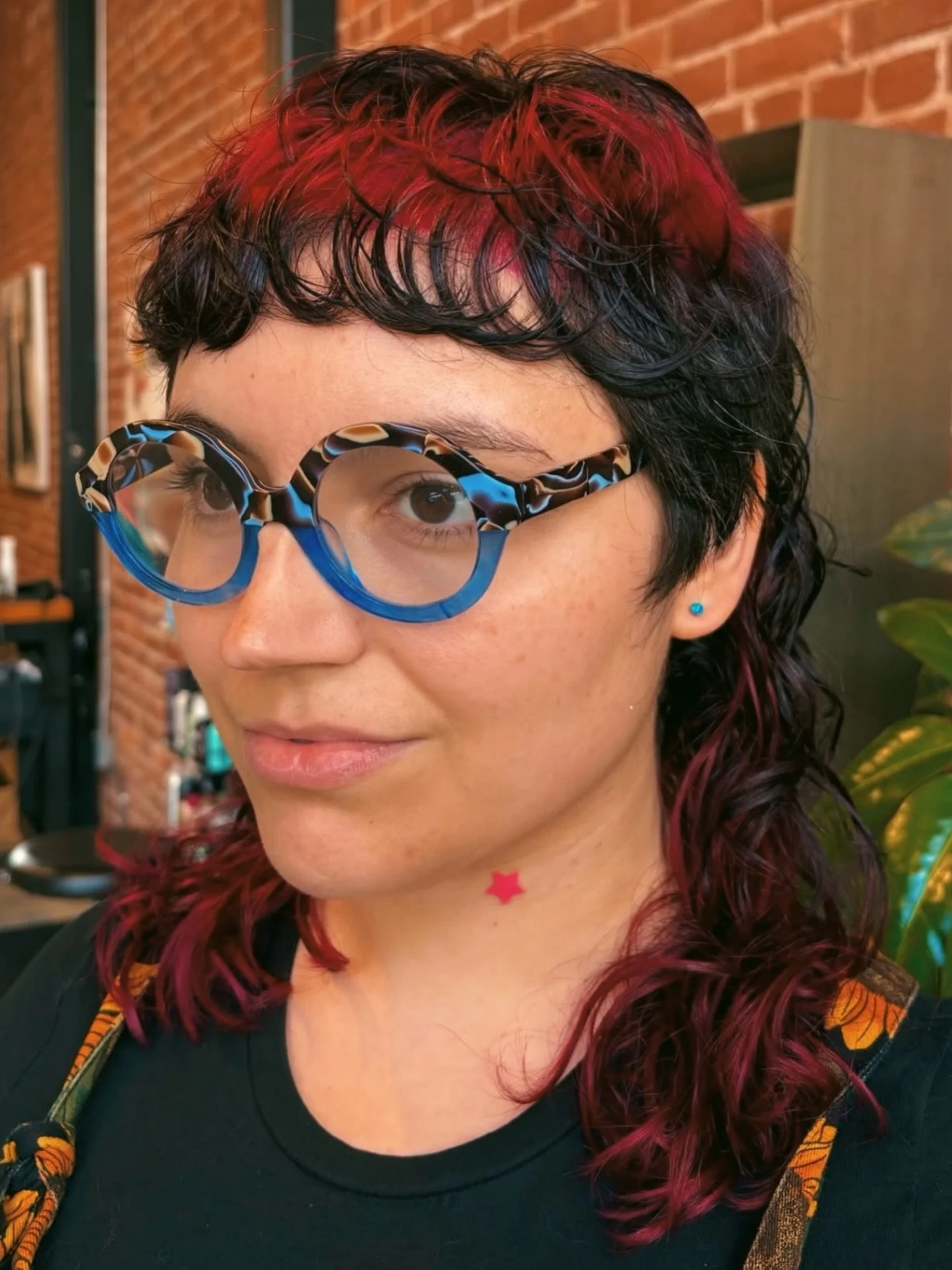 Incredibly cool alert!🚨For us, hair is all about the collaboration. Taking a deep dive into what makes you look and feel like the best version of you. We work with you to figure out your hair goals, what works with your texture, lifestyle, and prior