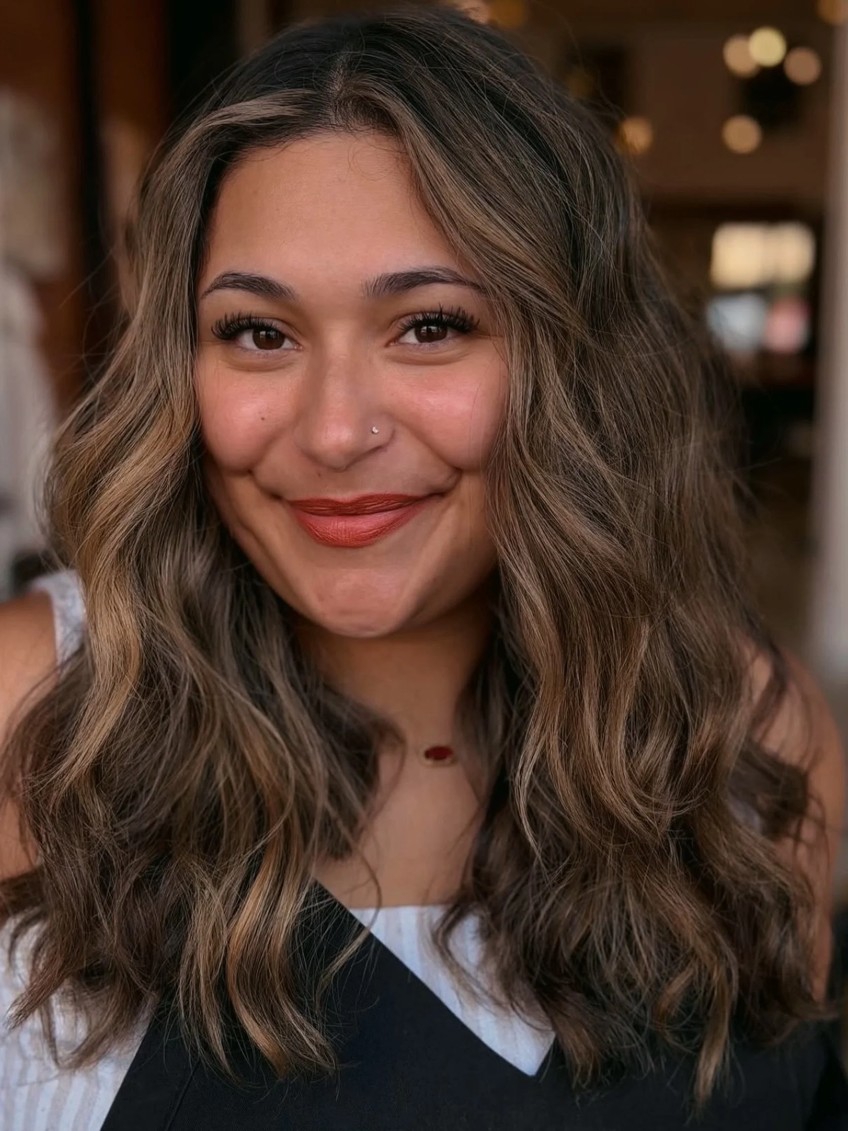 Miss Angelina is ready for summer with some classic highlights thanks to @katcarterpro