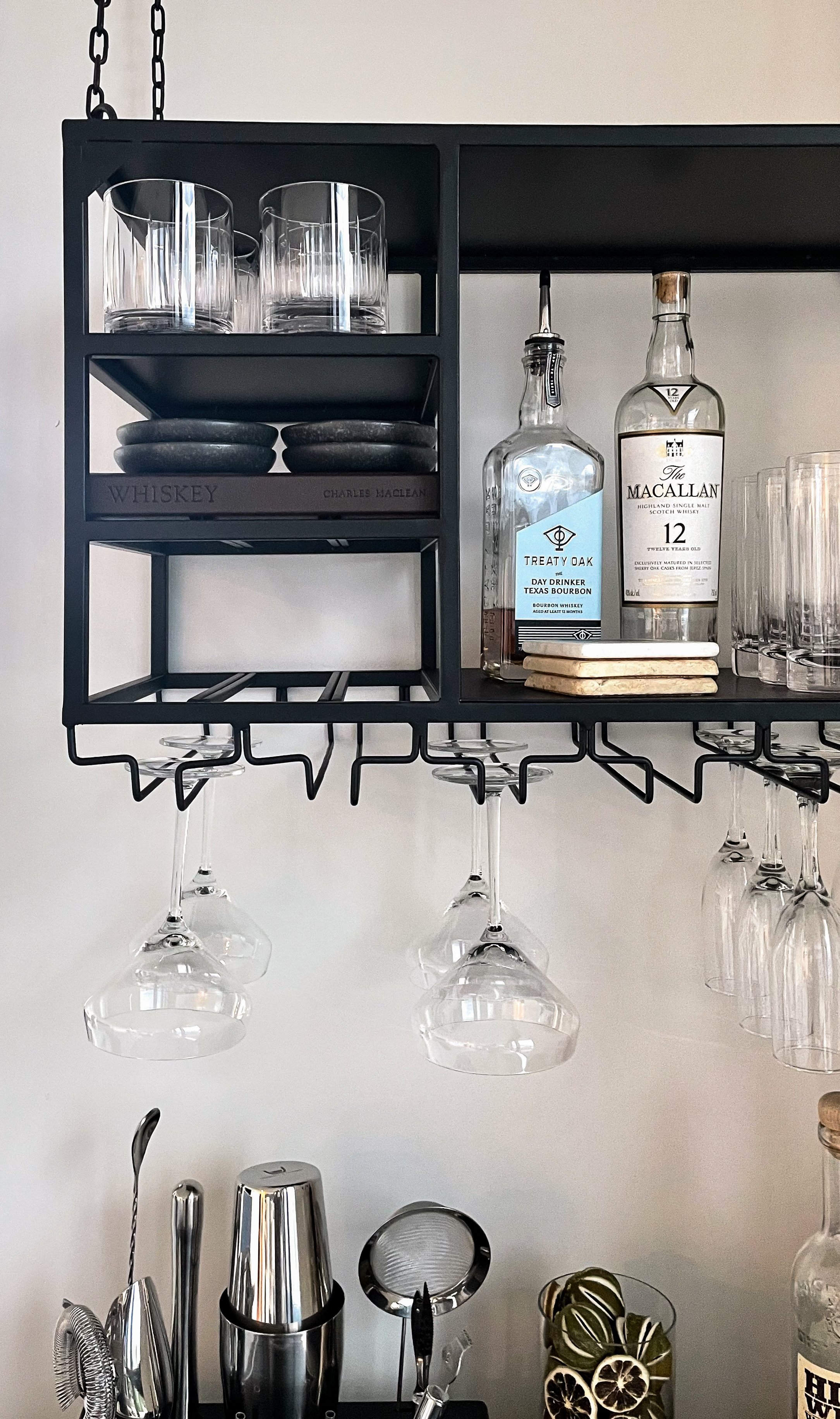 Bar 2 .jpg