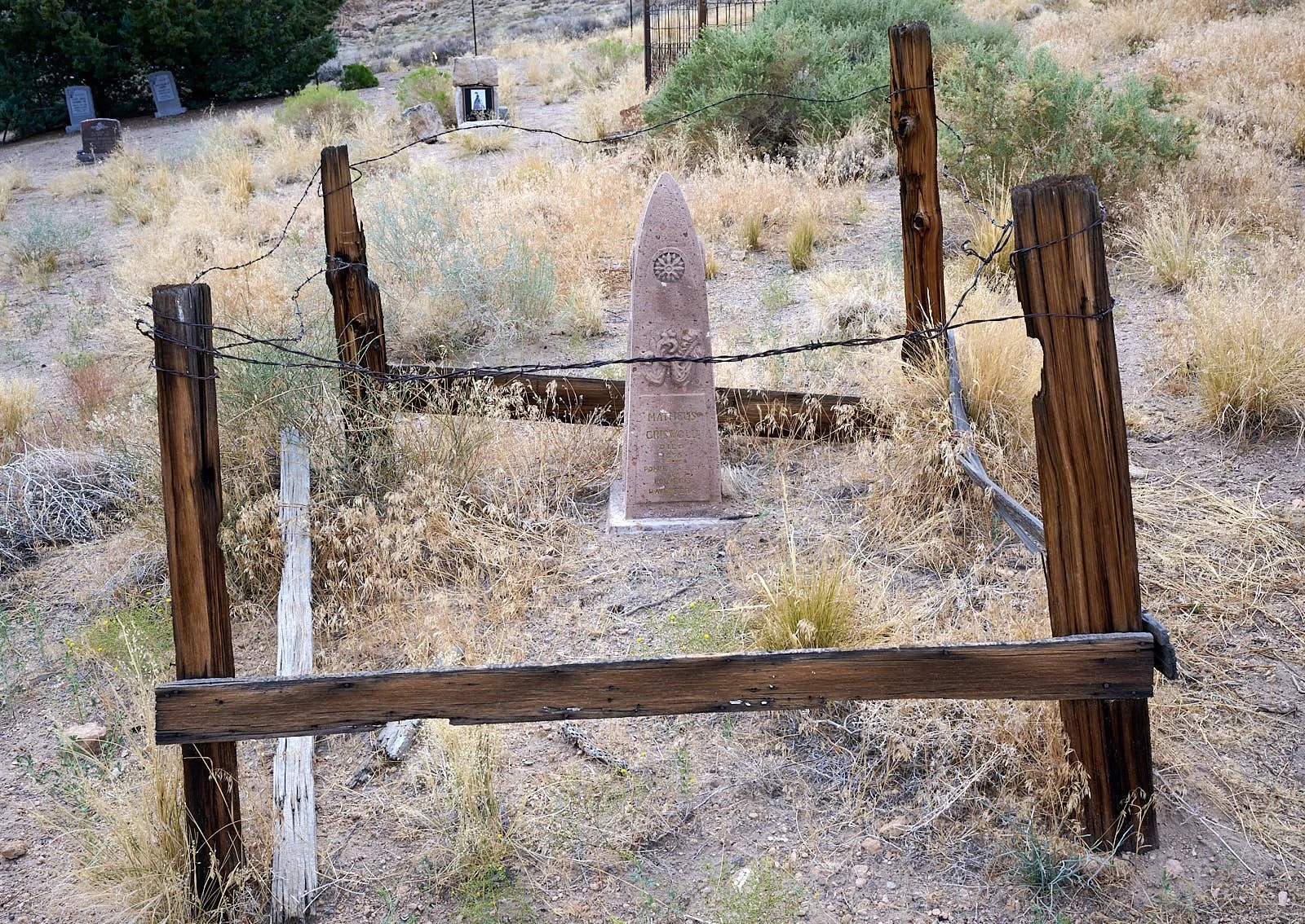 Matheus Griswold, died 1896 “From dust, to dust” (Latin phrase)
