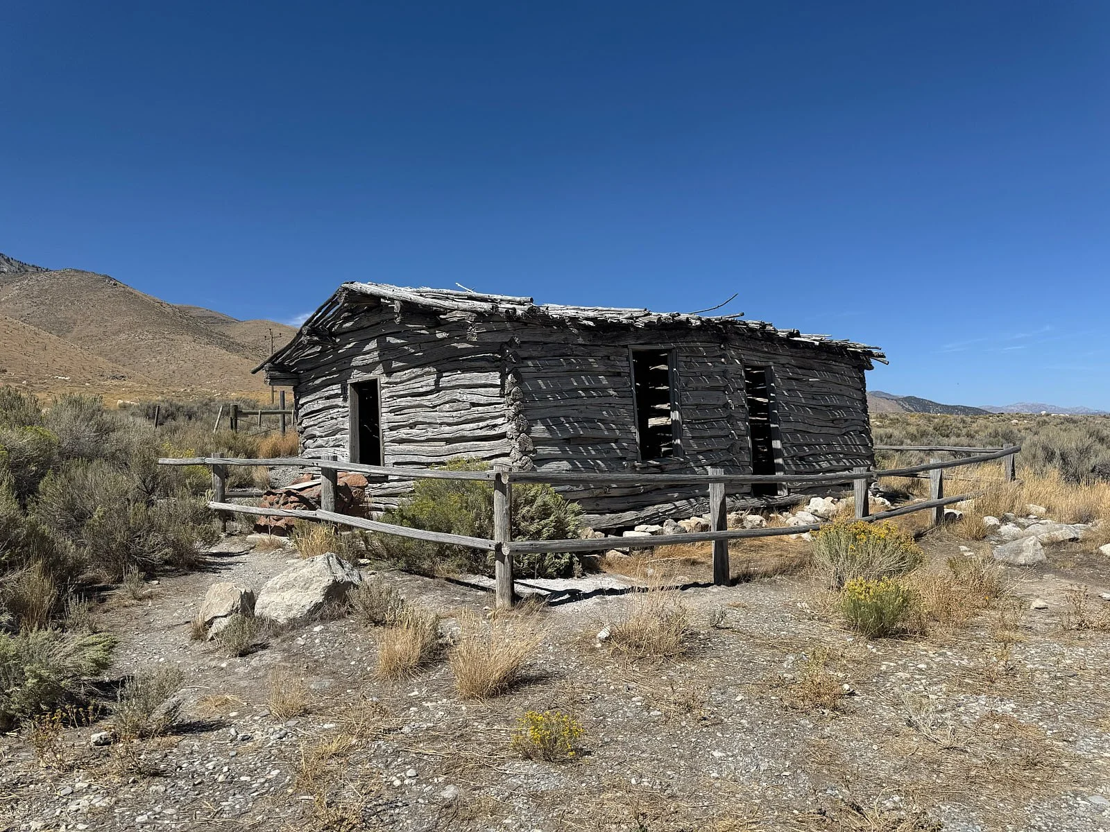 cabin  IMG_3677.jpg