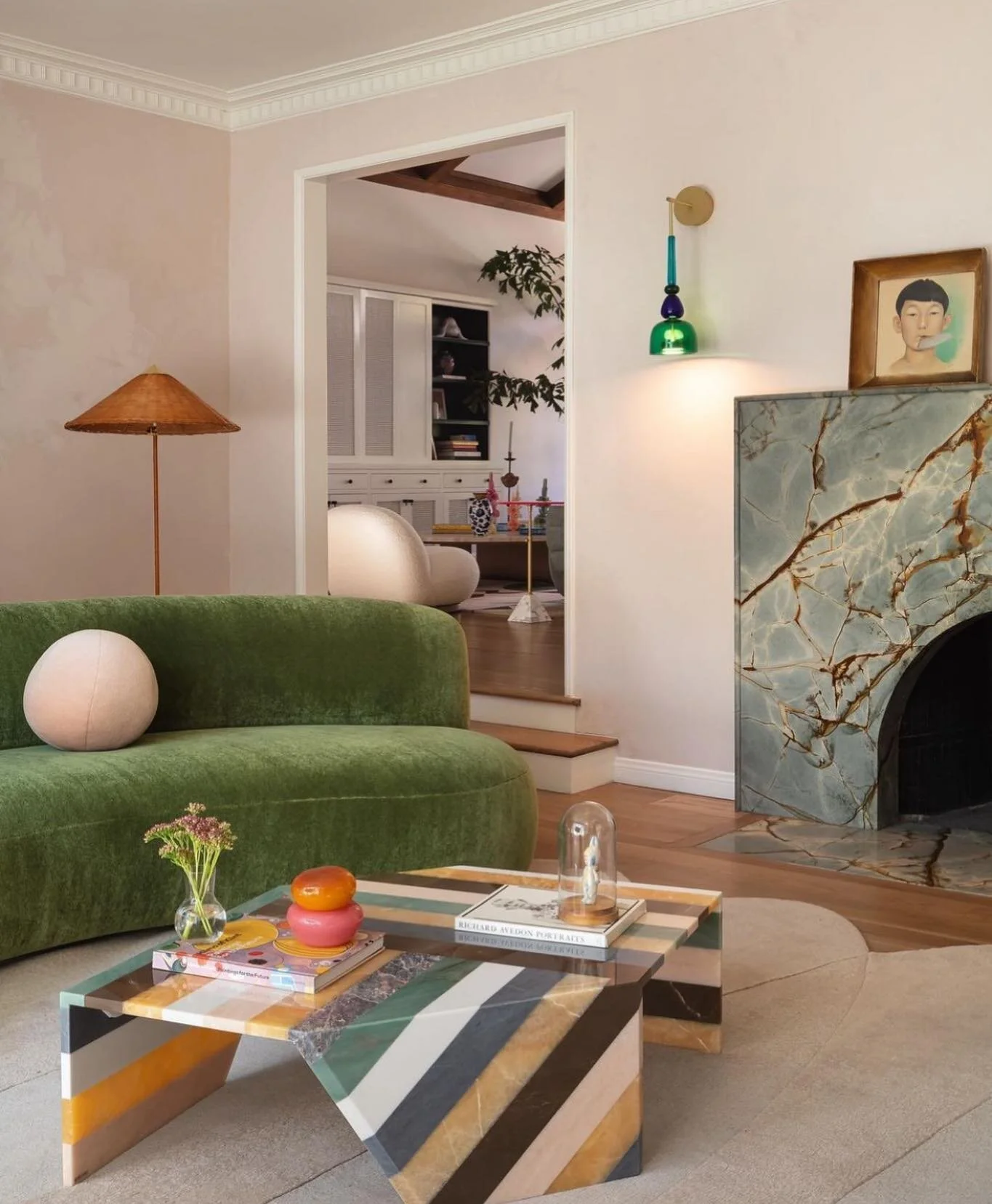 @lalareimagined 
Lighting, eclectic art, color,simplicity 👌