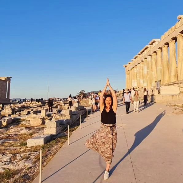 Acropolis. Parthenon.
Tausende Jahre an Geschichte, Philosophie, Stoizismus, G&ouml;tter und Mythen.
Griechisch orthodoxes Osterfest.

Woran glaubst du?
Was gibt dir ein Gef&uuml;hl von &quot;etwas Gr&ouml;&szlig;erem&quot;&hellip;etwas &quot;da oben