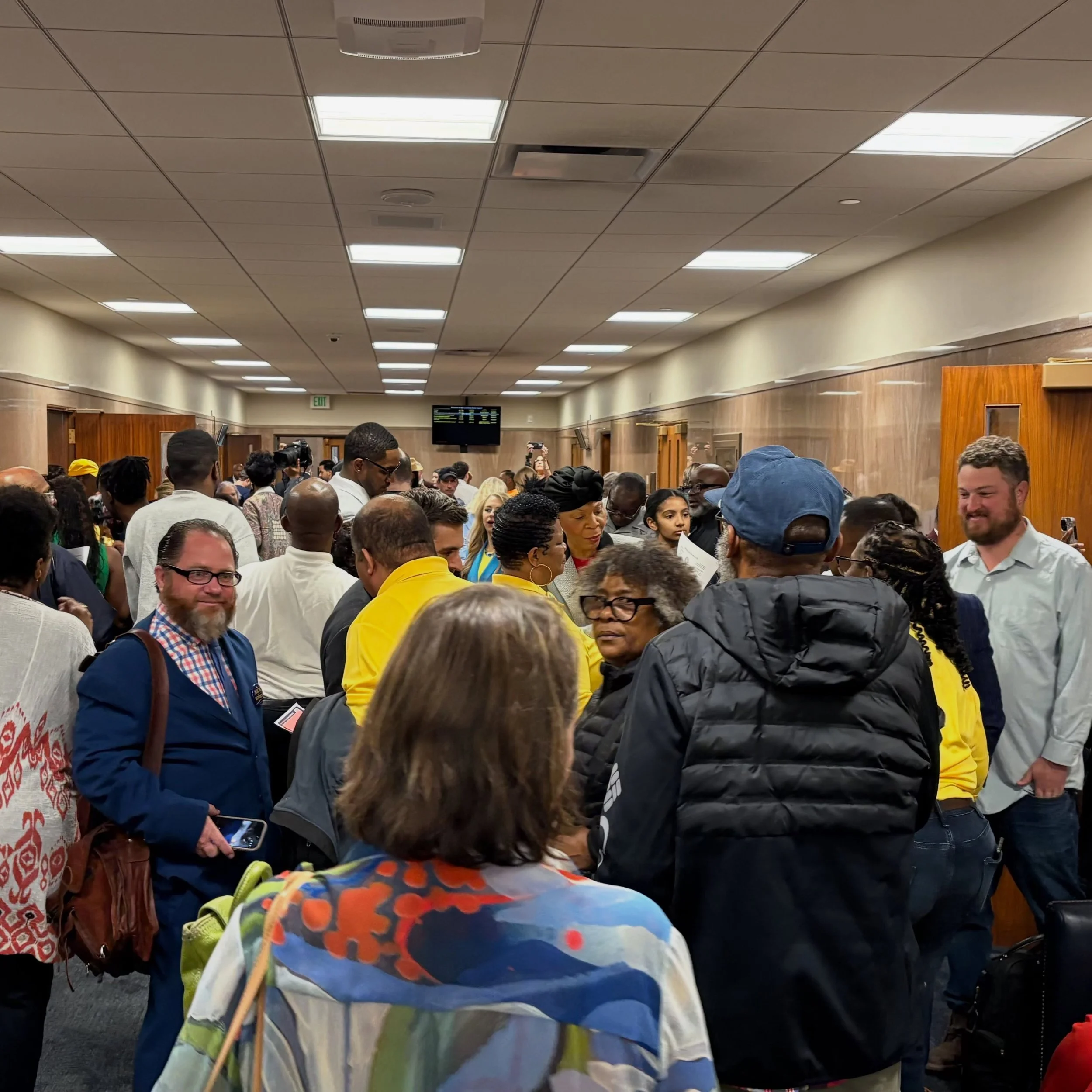 Hundreds of community members, organizers, and advocates gathered at the Louisiana State Capitol today to demand fair maps and fair representation.

Louisiana lawmakers are now advancing a mid-decade redistricting plan in response to the Supreme Cour