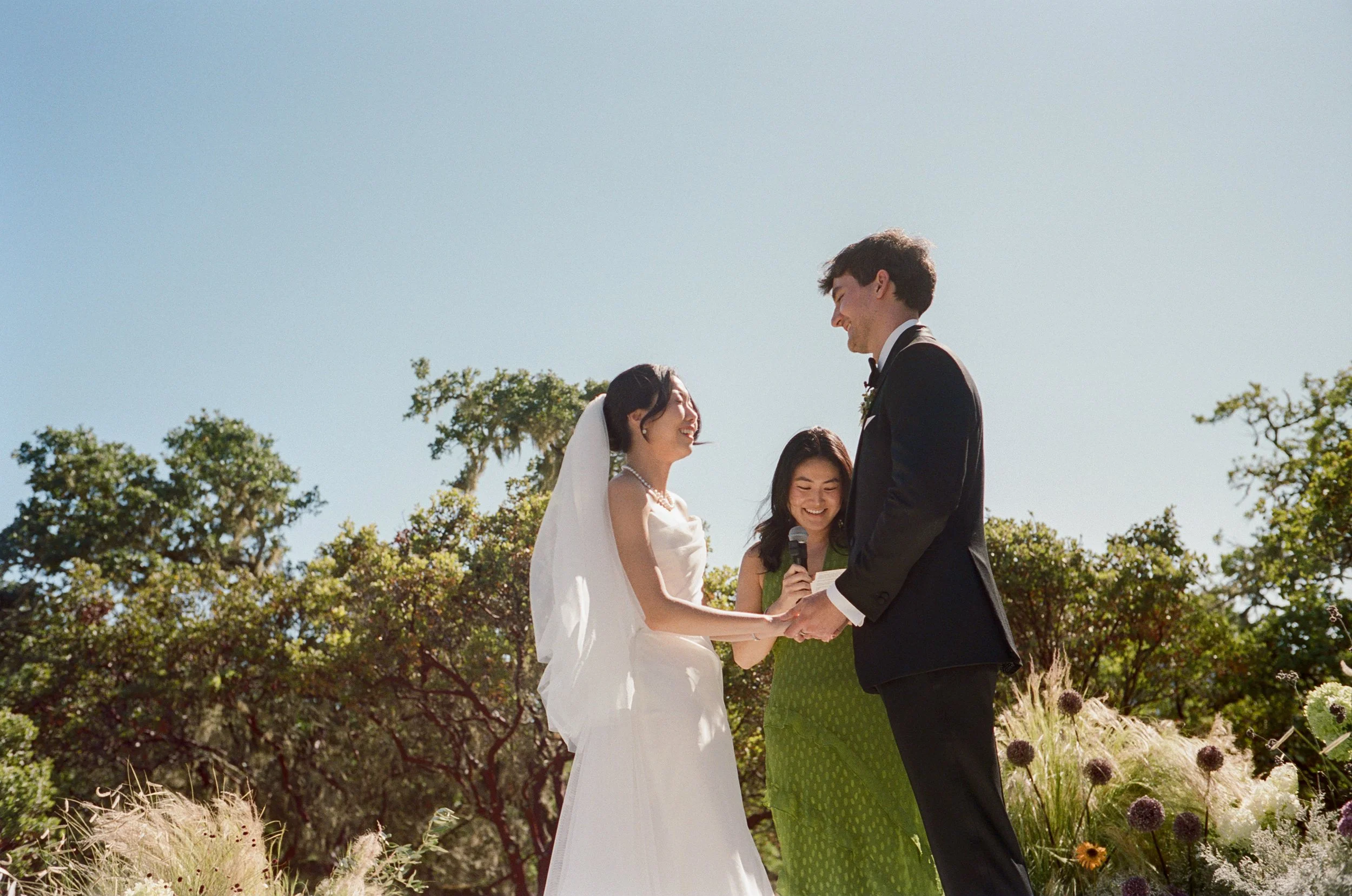 ClaudiaAlainWeddingPreviews-58.jpg