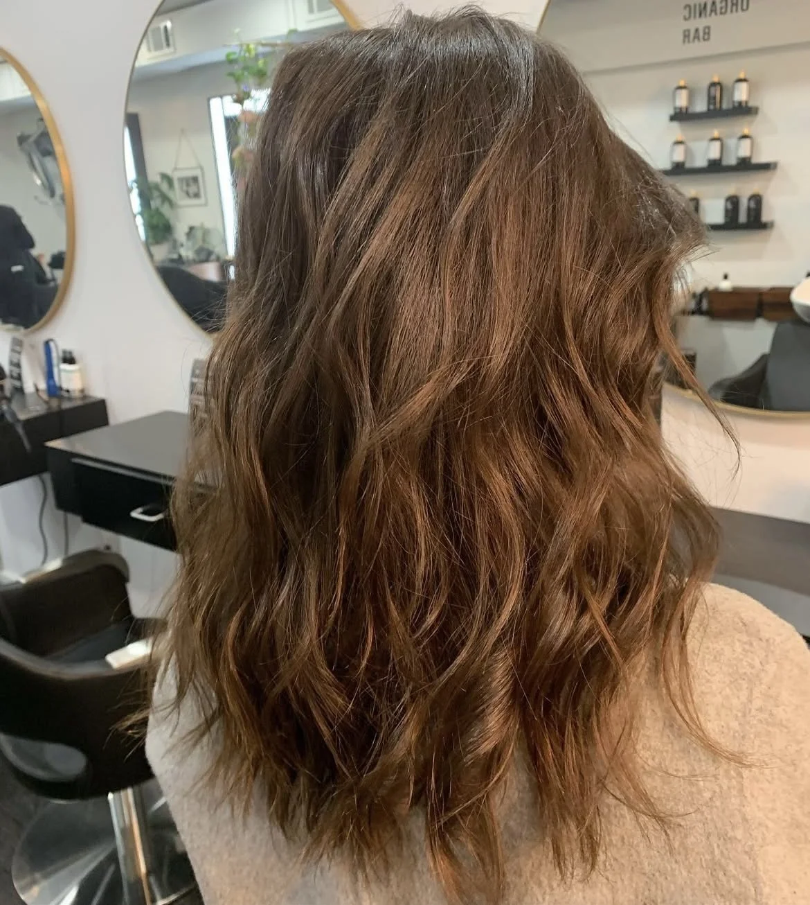 Long brunette blowout