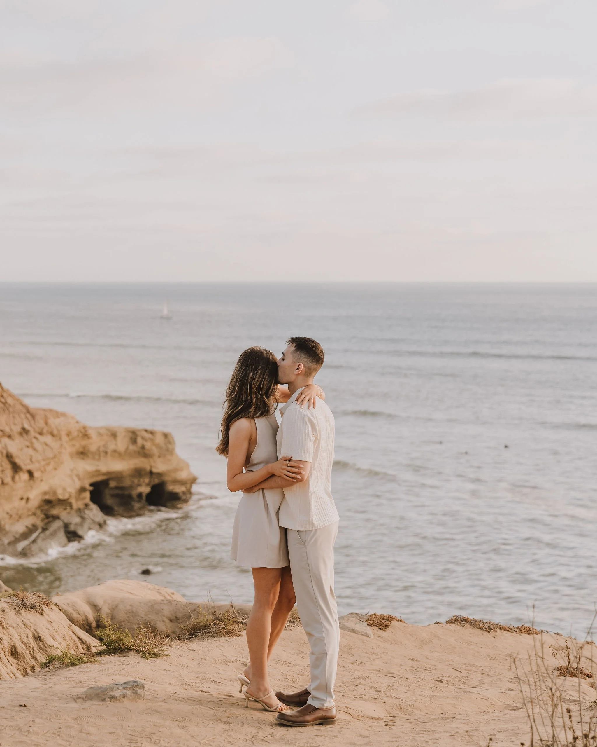 San-Diego-Couples-Photographer-Engagment-Proposal-Photography-Sunset-Cliffs-2025-Mallory-Kessel-Photo-01453.jpg