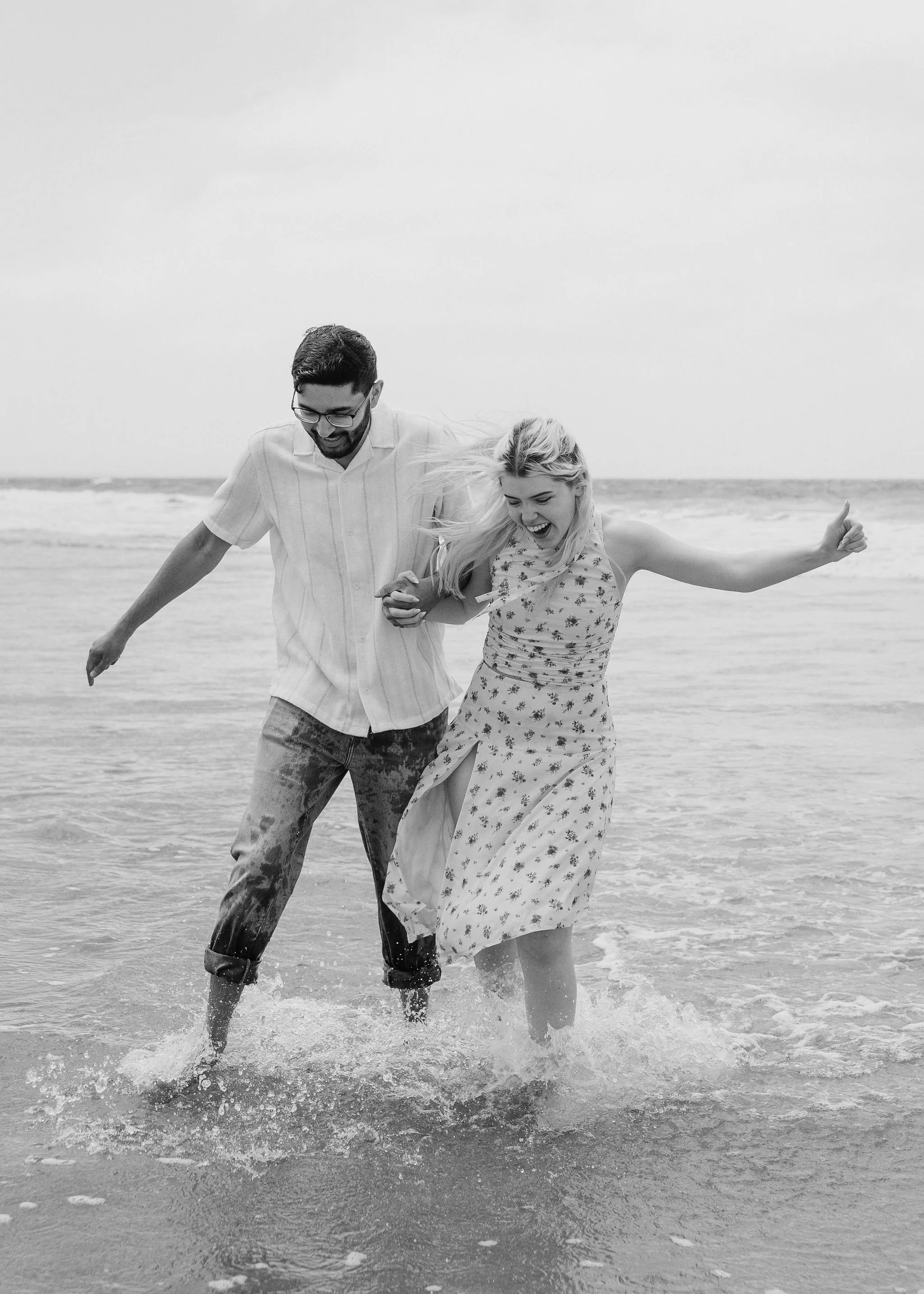 San-Diego-Engagement-Photographer-Coronado-Beach-Proposal-Couples-Photography-2025-Mallory-Kessel-Photo-02121bw.jpg