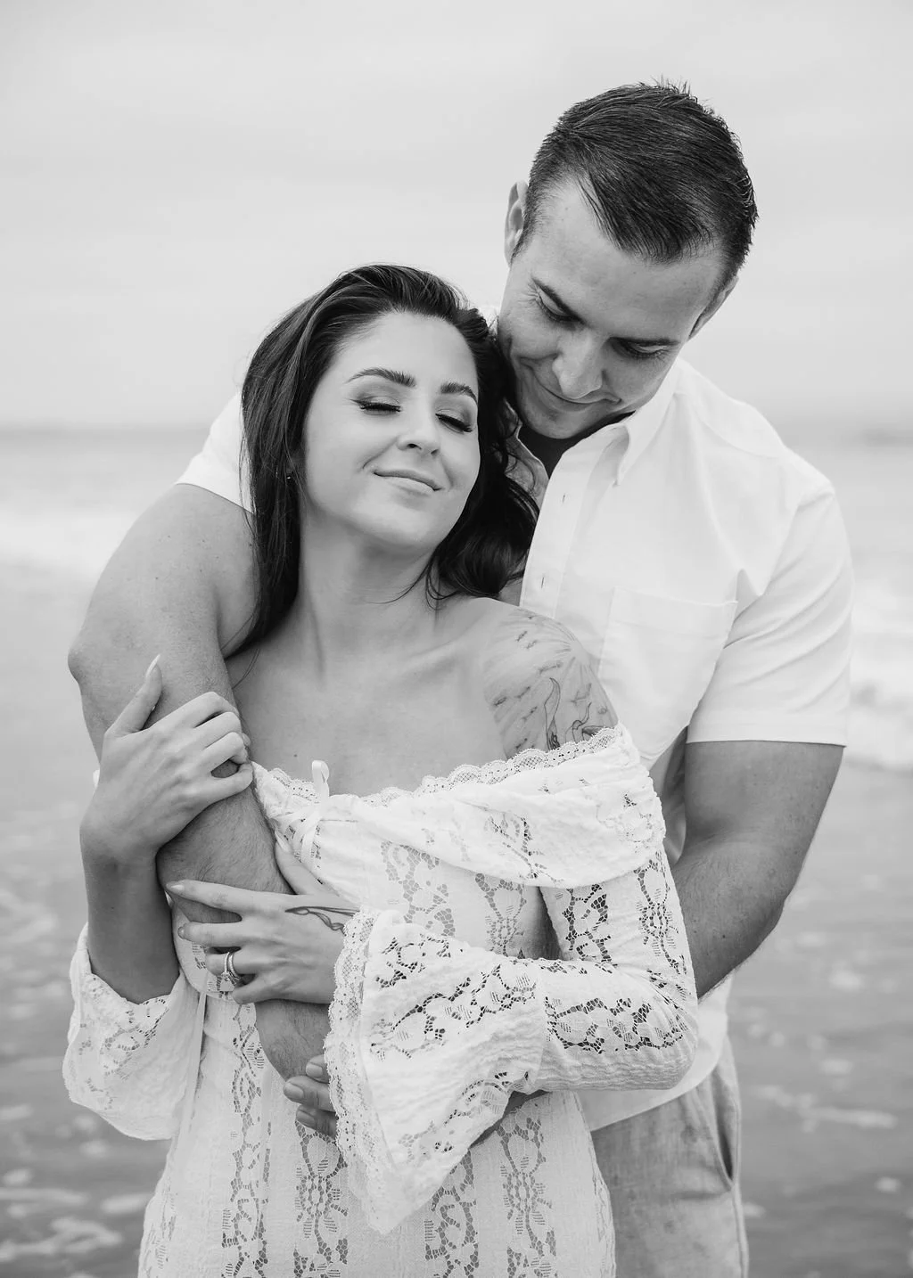 bwSan-Diego-Couples-Photographer-Beach-Anniversary-Portraits-Coronado-2026-Mallory-Kessel-Photo-206303.jpg