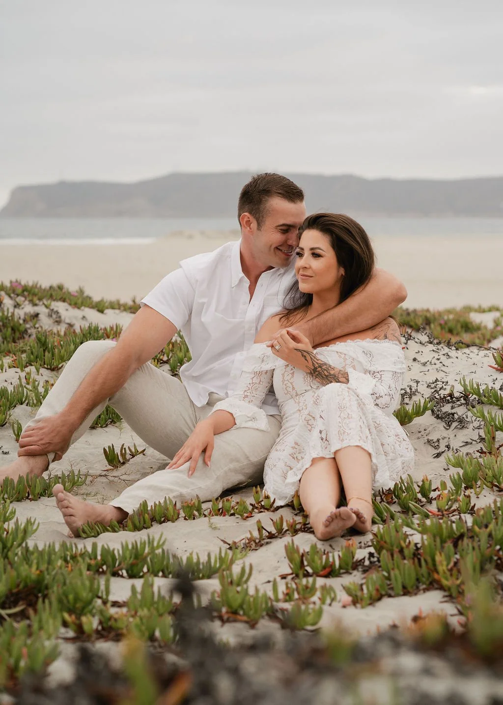 San-Diego-Couples-Photographer-Beach-Anniversary-Portraits-Coronado-2026-Mallory-Kessel-Photo-07375.jpg