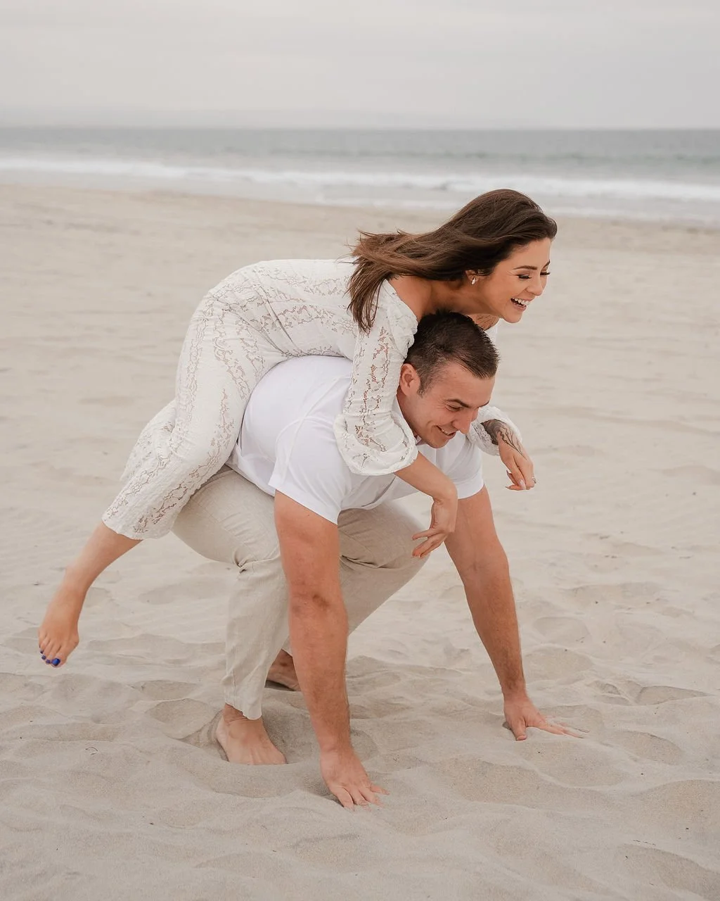 San-Diego-Couples-Photographer-Beach-Anniversary-Portraits-Coronado-2026-Mallory-Kessel-Photo-206047.jpg