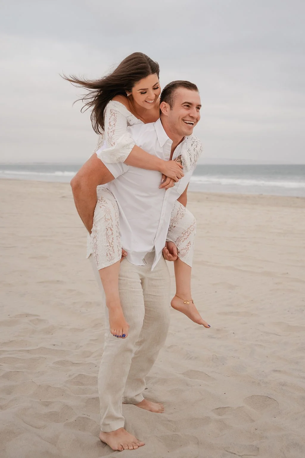 San-Diego-Couples-Photographer-Beach-Anniversary-Portraits-Coronado-2026-Mallory-Kessel-Photo-206077.jpg