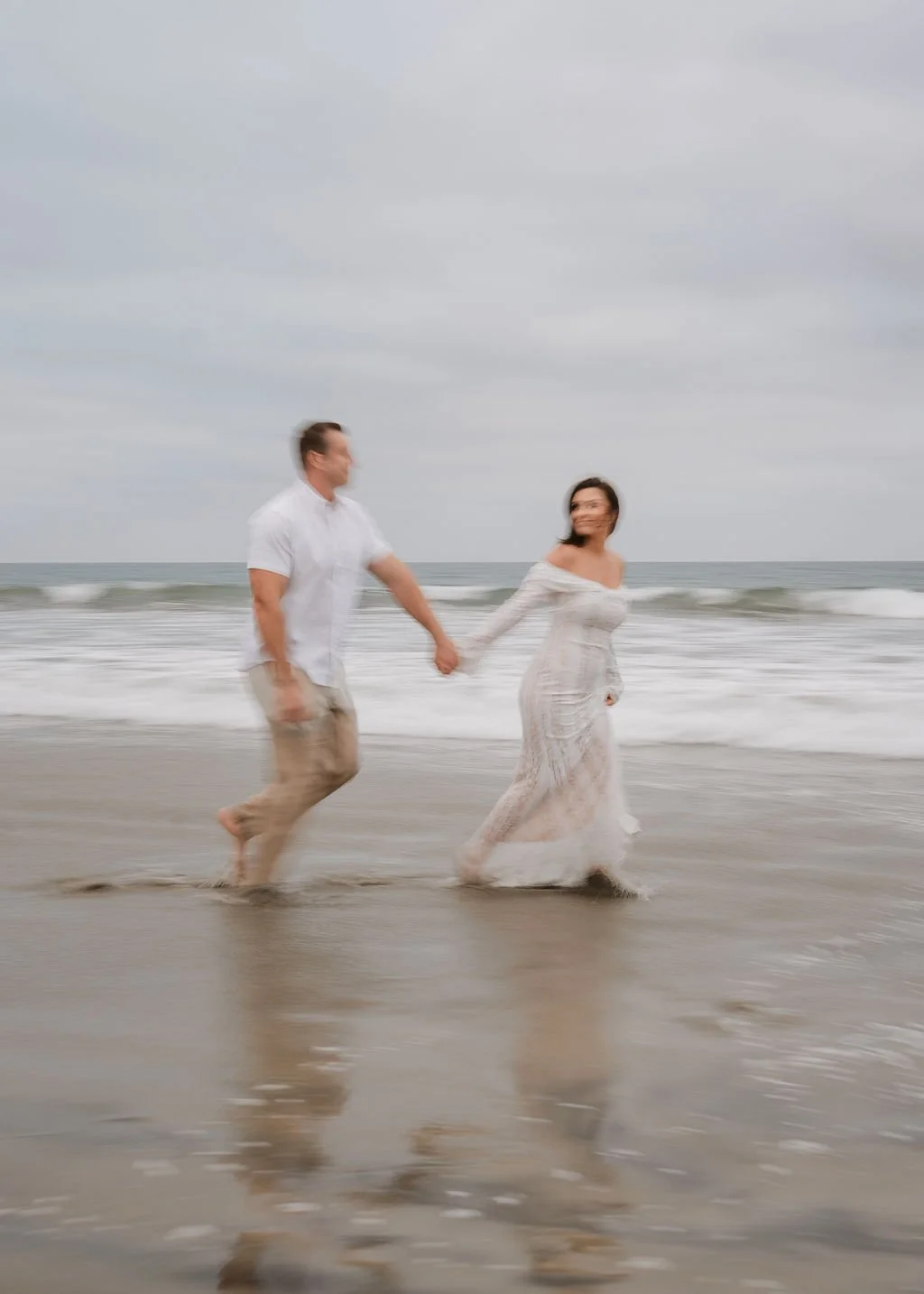 San-Diego-Couples-Photographer-Beach-Anniversary-Portraits-Coronado-2026-Mallory-Kessel-Photo-206383.jpg