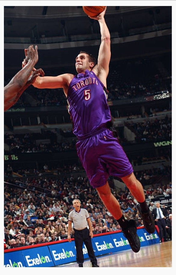 Dunk attempt versus the Chicago Bulls