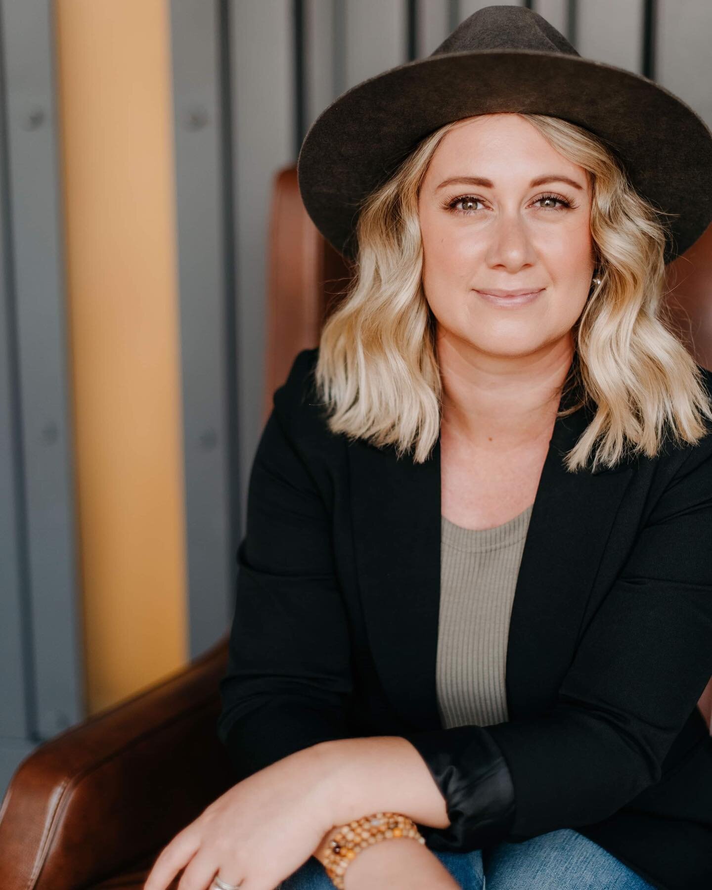 I used to stand out. But now I feel like I&rsquo;m blending in, and it&rsquo;s making me feel uncomfortable. 

&hellip; this is the theme of my most recent blog post, read it following the link in my bio. 

This one feels vulnerable, but if it helps 