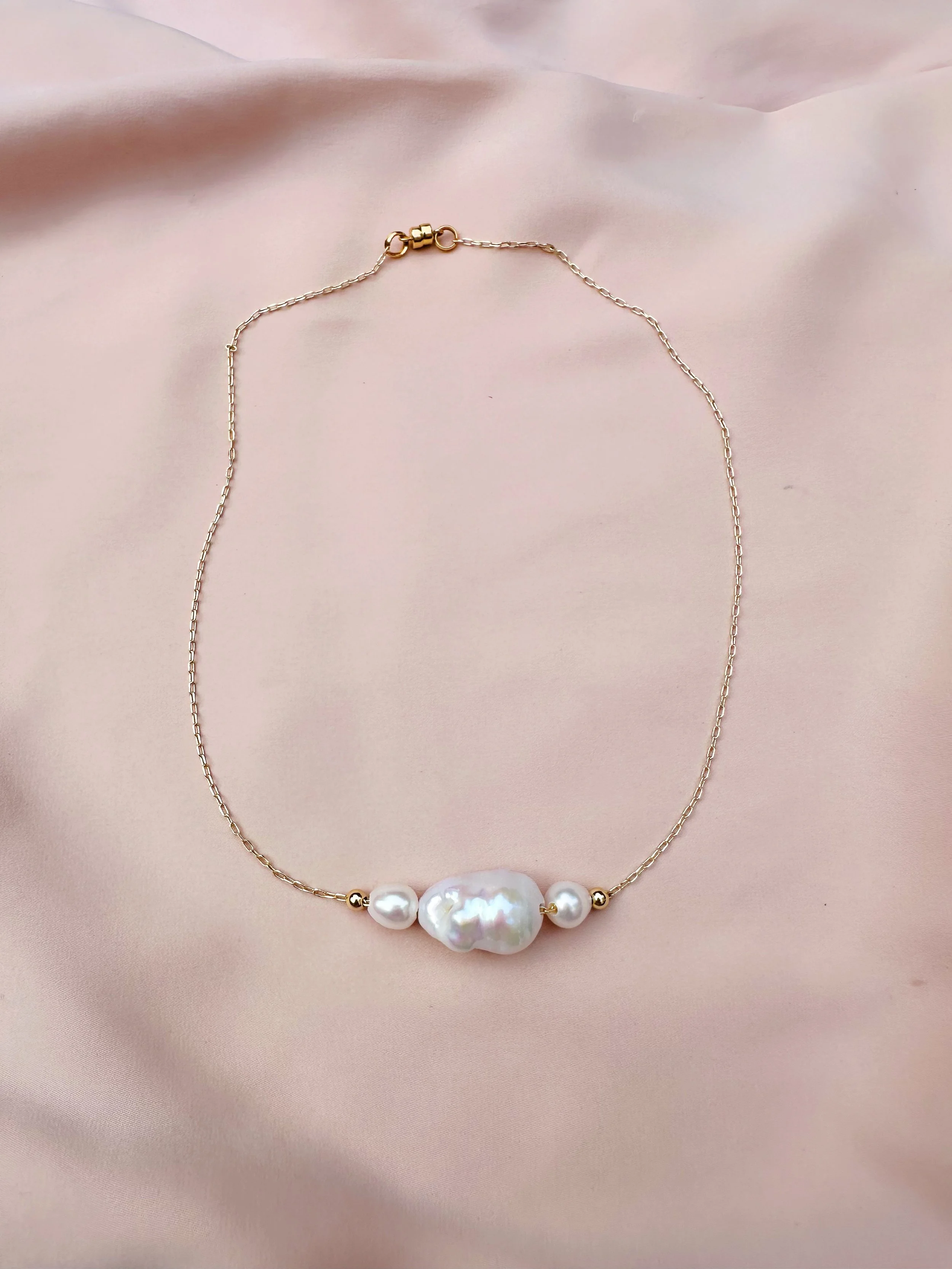 the-simone-necklace-floating-baroque-pearl-paperclip-chain-1.jpg