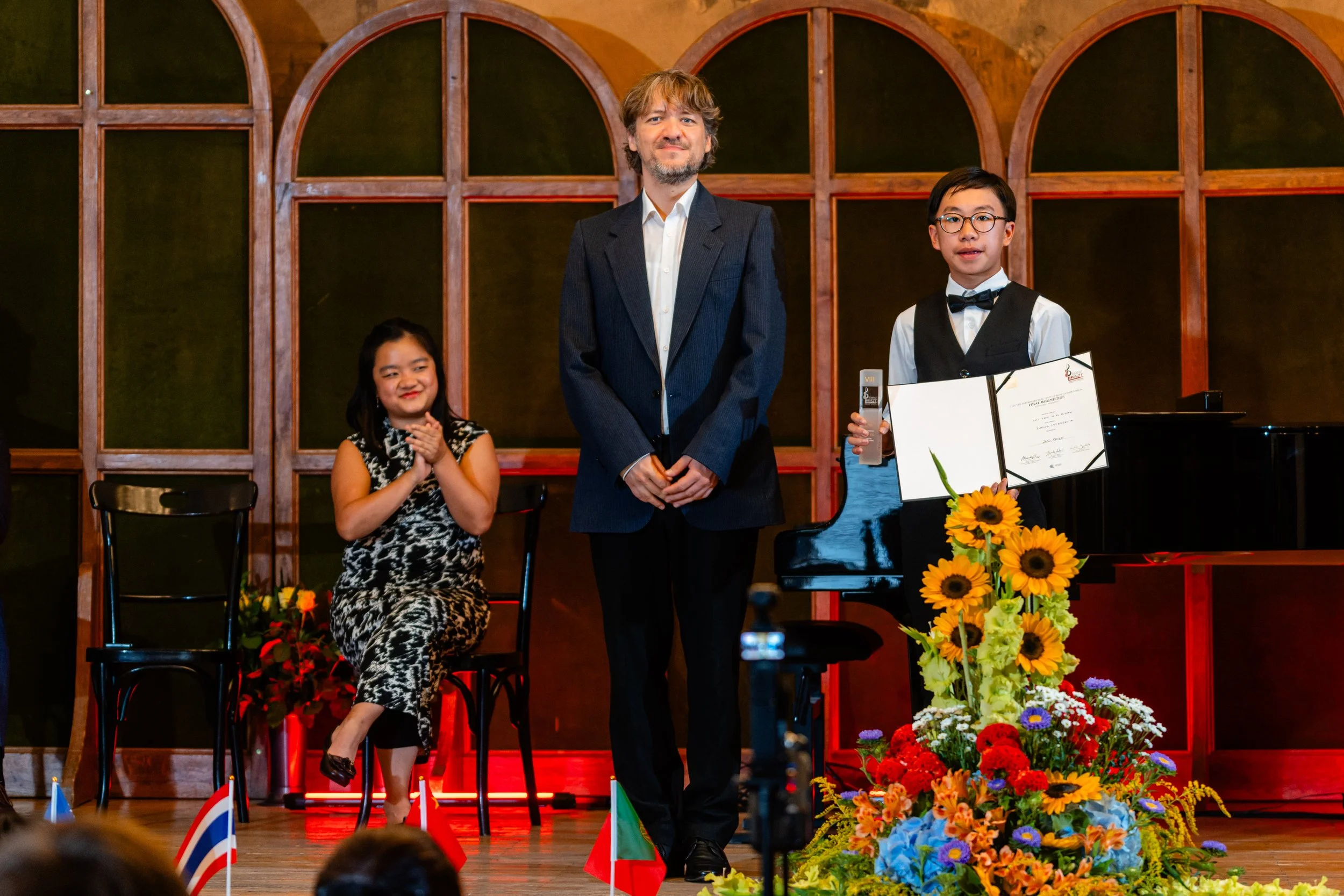 Award ceremony (2).jpg