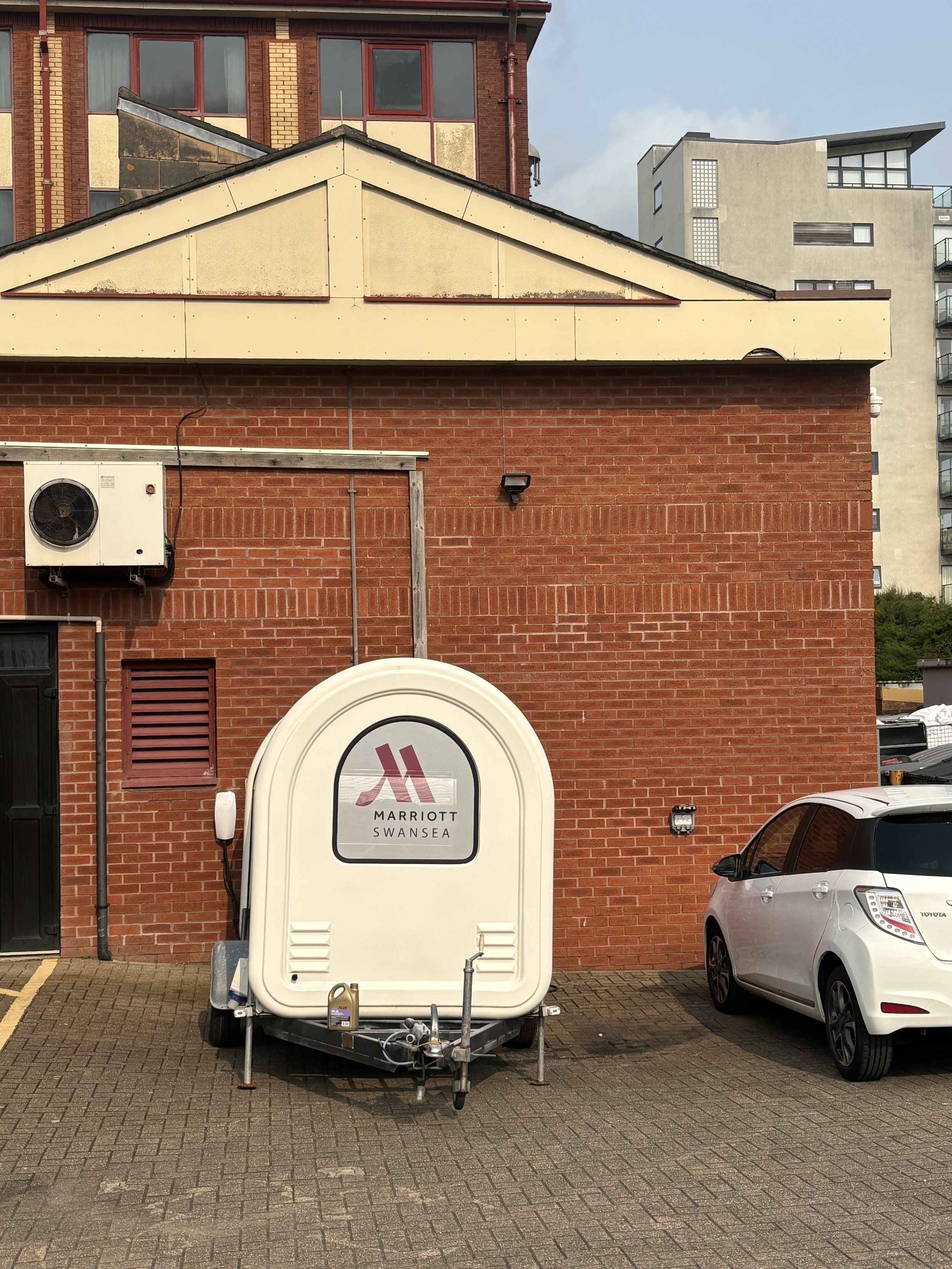 A LARGER PICTURE OF THE ‘CARAVAN’ AND INVESTIGATIONS INTO ‘ALEXANDRIA (WASHINGTON DC) SHOWED SIMILAR ‘CARAVANS / TRAILERS’ THERE ALSO.