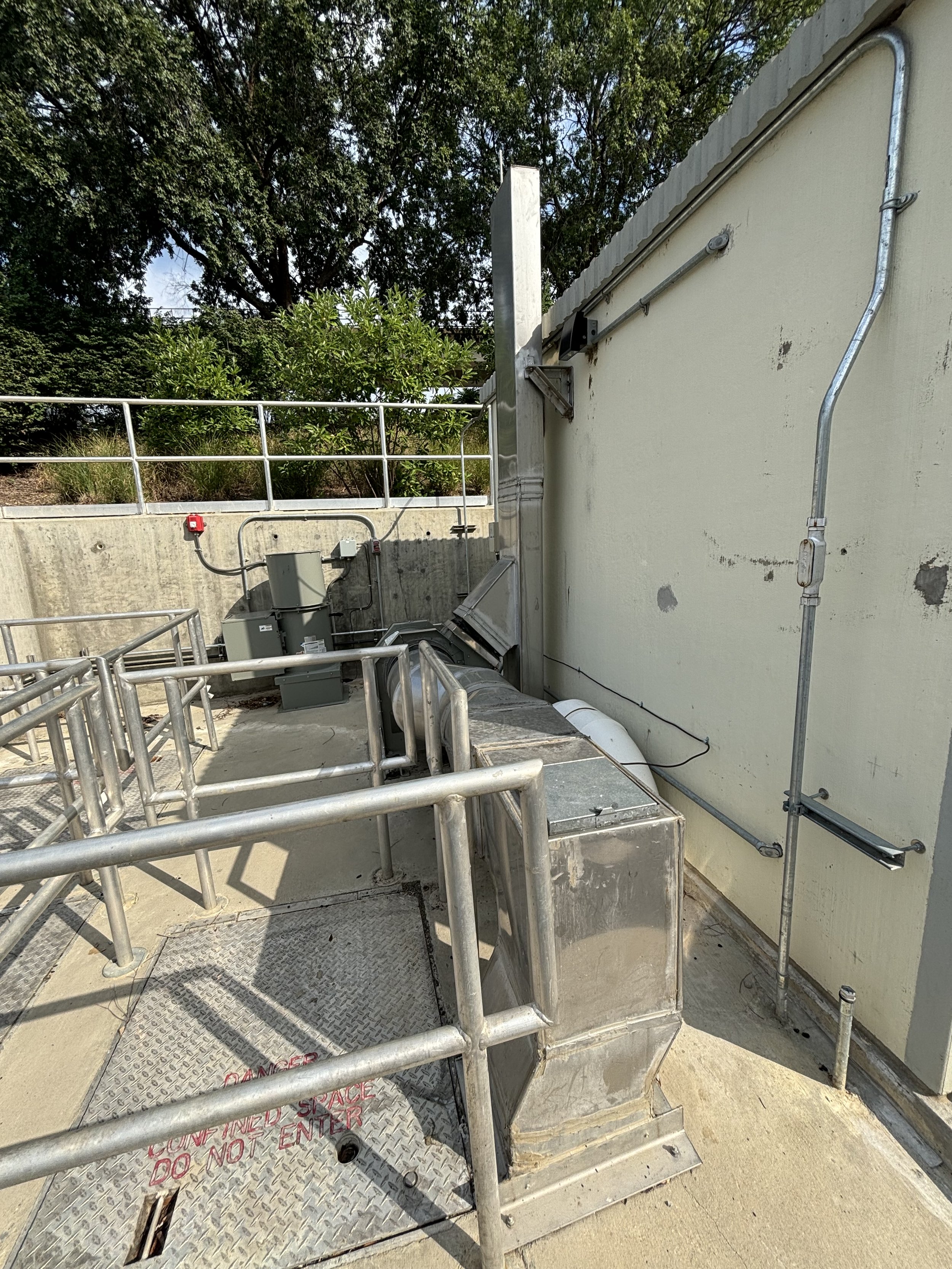 A MUCH SMALLER FACILITY TO THE RIGHT OF THE ELECTRICITY STATION. THEY MUST SOMETIMES USE SMALL OR LARGE DEPENDING ON THE NUMBER OF BODIES THEY HAVE COLLECTED