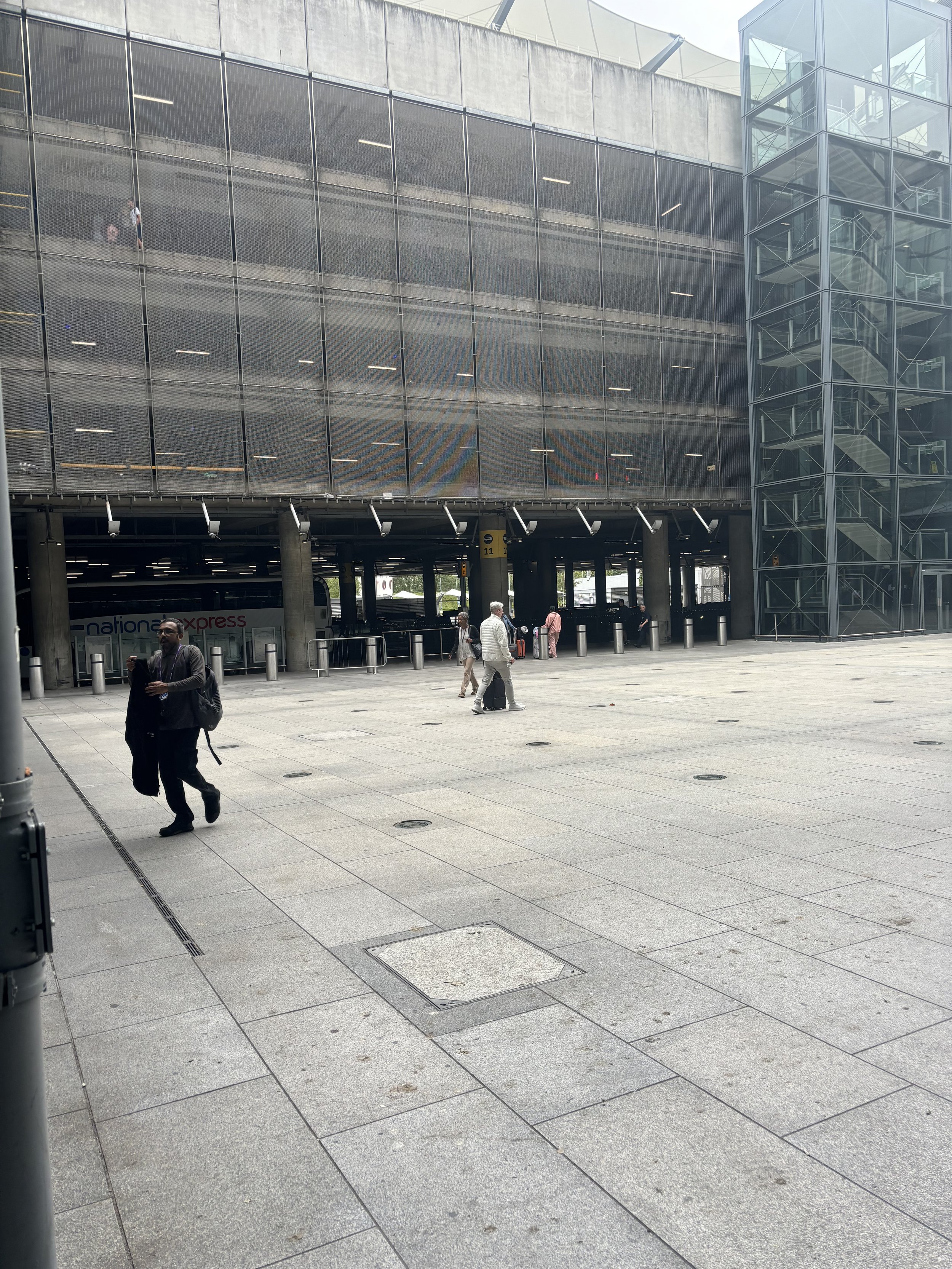 THE ENTIURE STRUCTURE OF TERMINAL 5 IS 'PIPE' BASED AND ONE OF THE HARDEST THINGS TO HIDE WITH AQUAMATION IS THE AMOUNT OF PIPES / LIQUID INVOLVED IN THE PROCESS