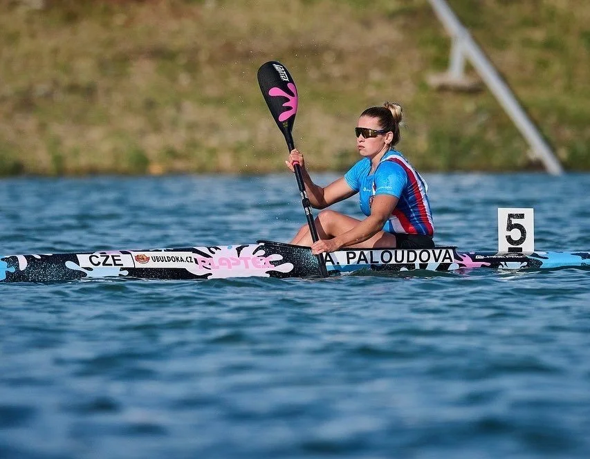 Paloudová si dojela na MS do 23 let pro bronz. Soupeřky mi ujely, v závěru mi pomohla vlna, říká