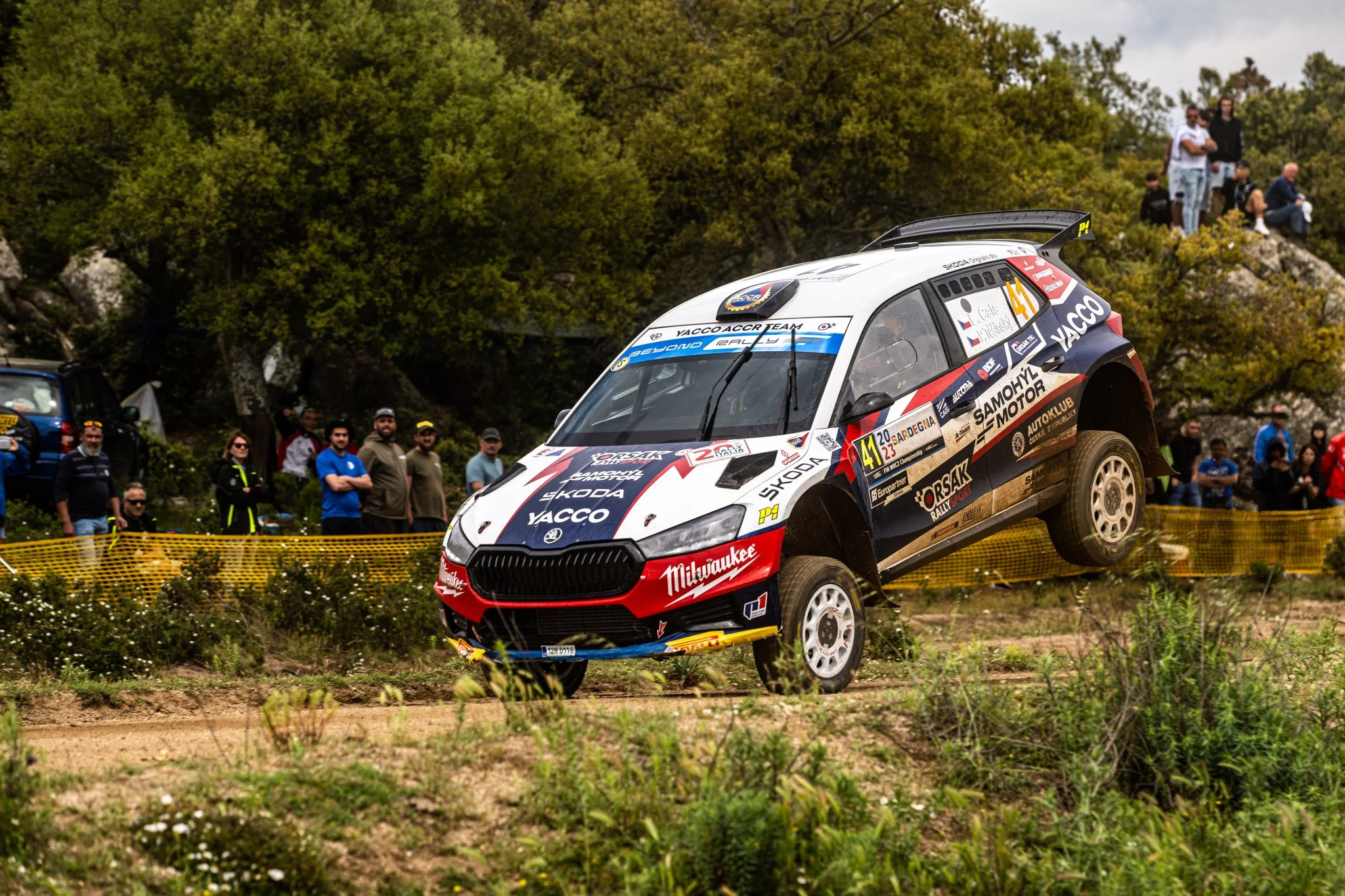 Cais před Lotyšskem: Takhle rychle jsem s novým autem ještě nejel