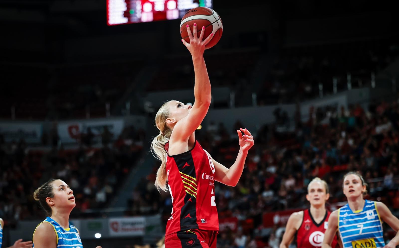 Holešínská o sezoně v Zaragoze: Třetí místo odpovídá, zlepšila jsem si procentuální úspěšnost střelby