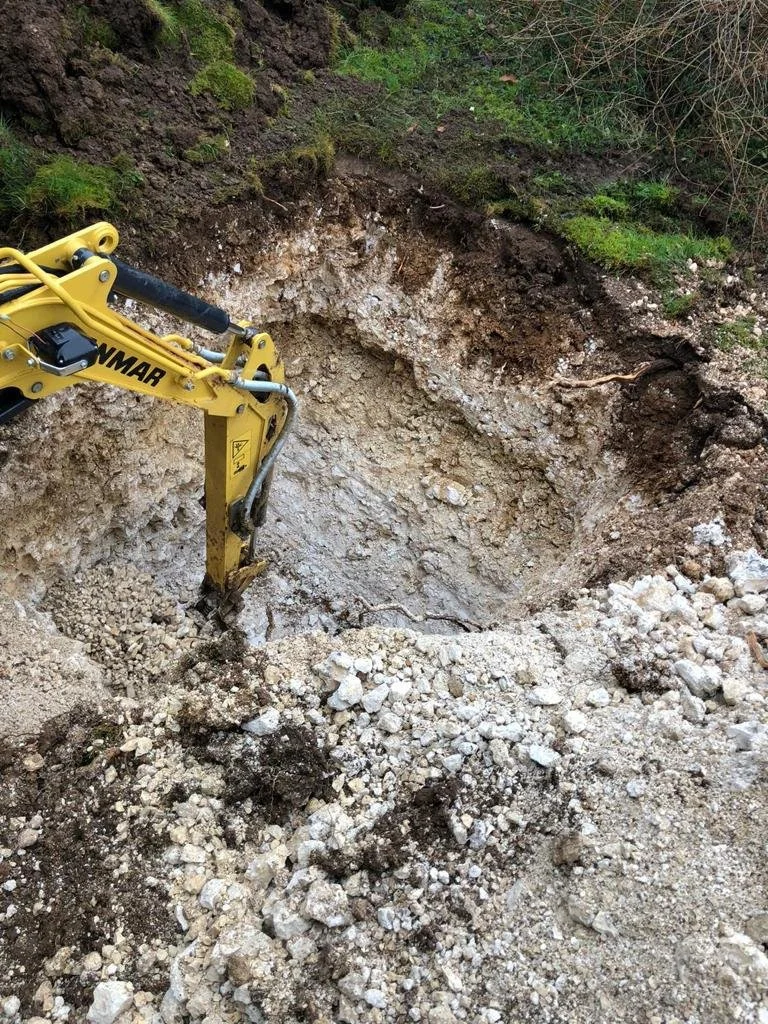 PHOTO-2022-04-27-10-18-46 3.jpg