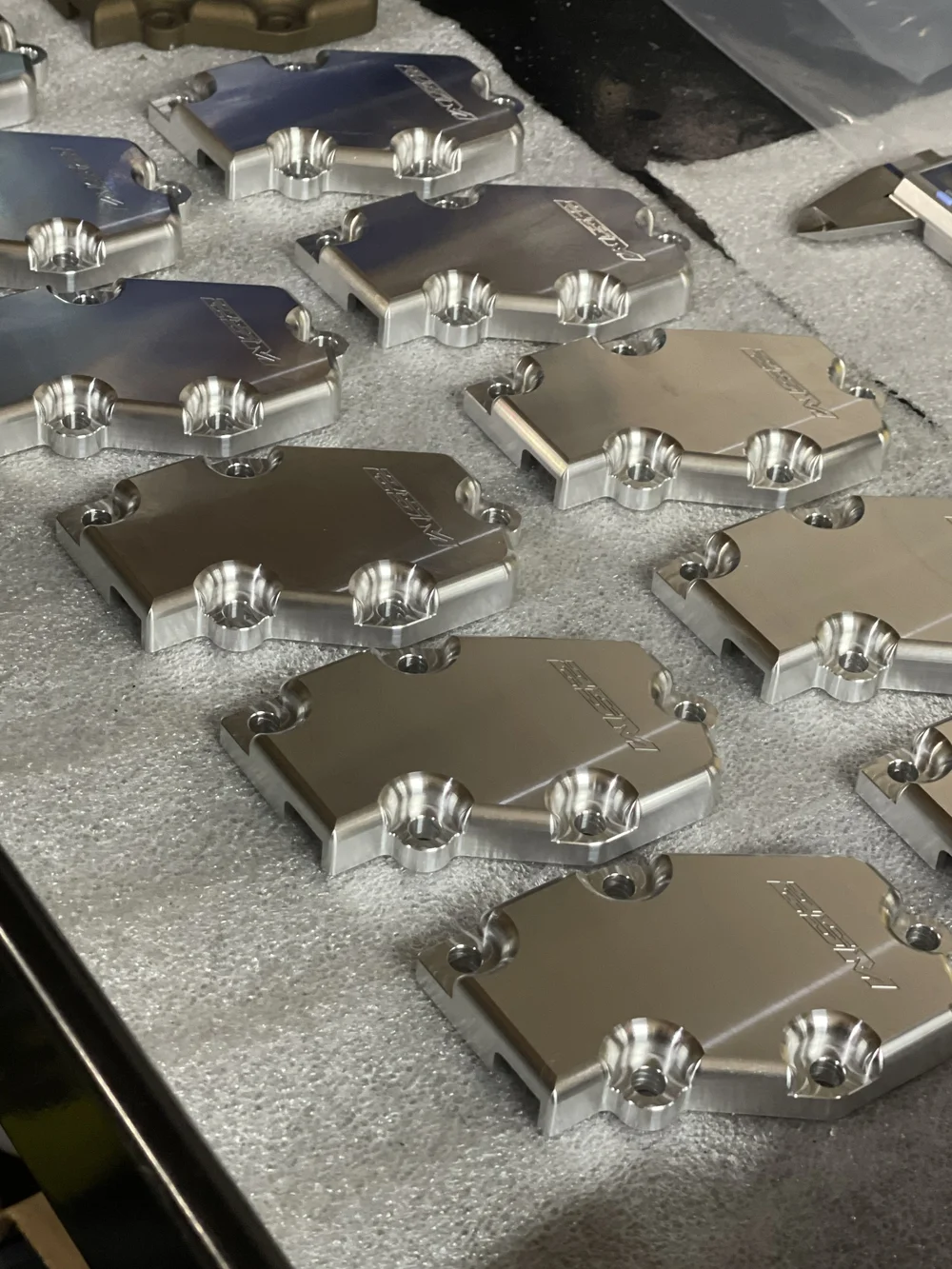 2SM Billet Power Valve Linkage Cover for Kawasaki KX125 1998-2002