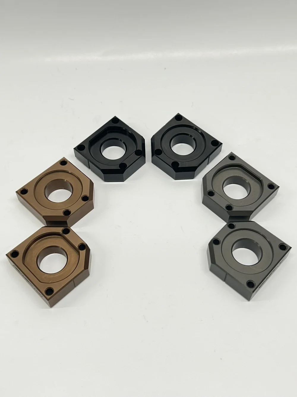 CB ハイウェイバー　ツイスト 2SM Performance Billet Axle Blocks for 94-97 Honda CR125 + 94-96
