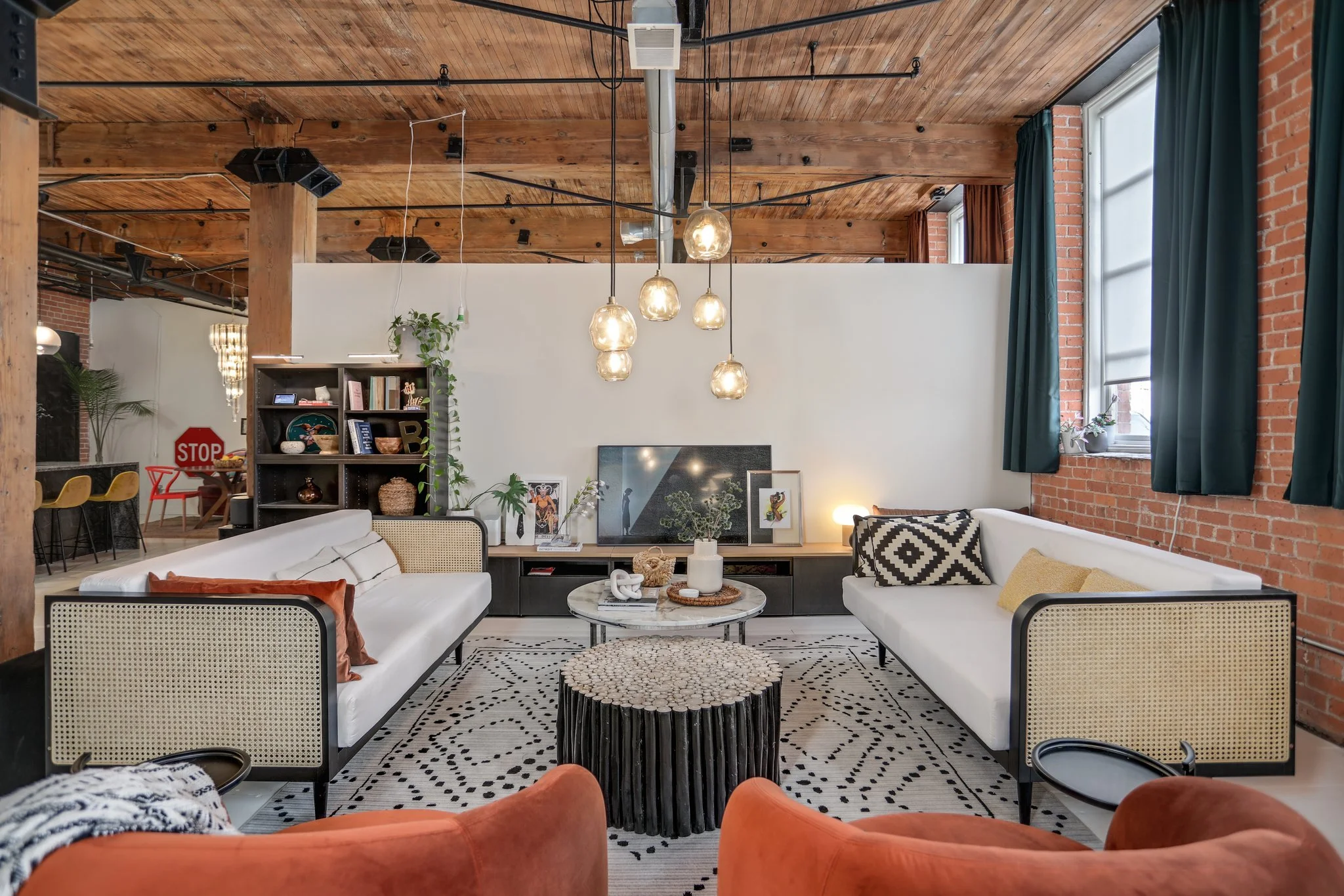 18-web-or-mls-227 Iron Street Detroit0018.jpg