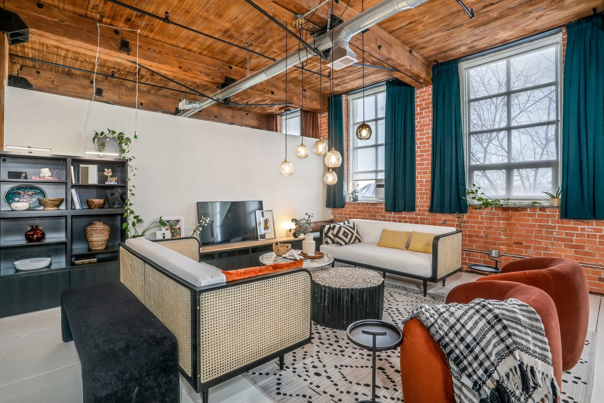 3-web-or-mls-227 Iron Street Detroit0003.jpg