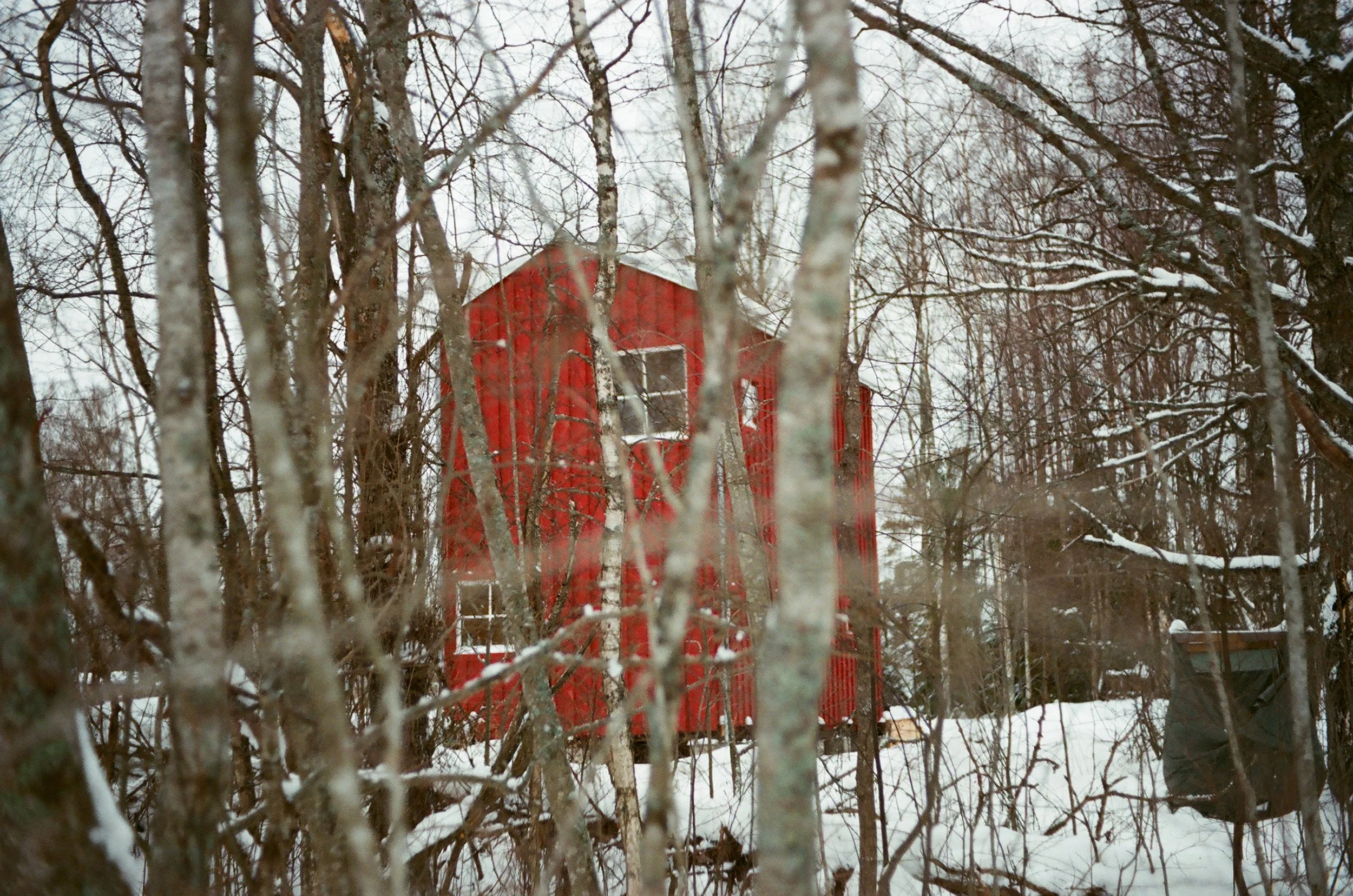 redhouse1.jpg
