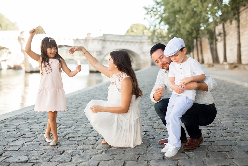 best-english-speaking-family-photographer-paris-17_katie-donnelly-photography.jpg