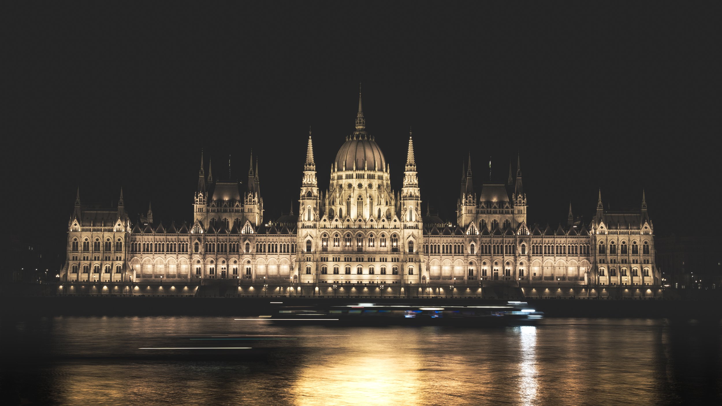 Hungarian parliament - 04