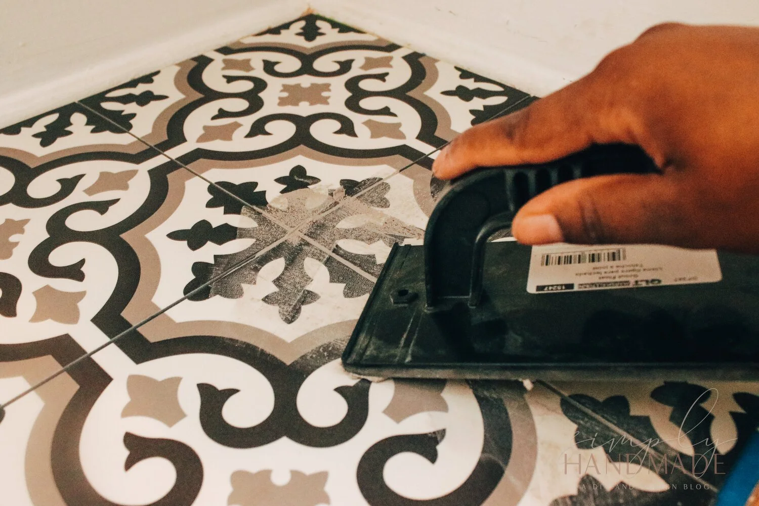 How to Install Vinyl Flooring in a Rental (That You Can Remove!)