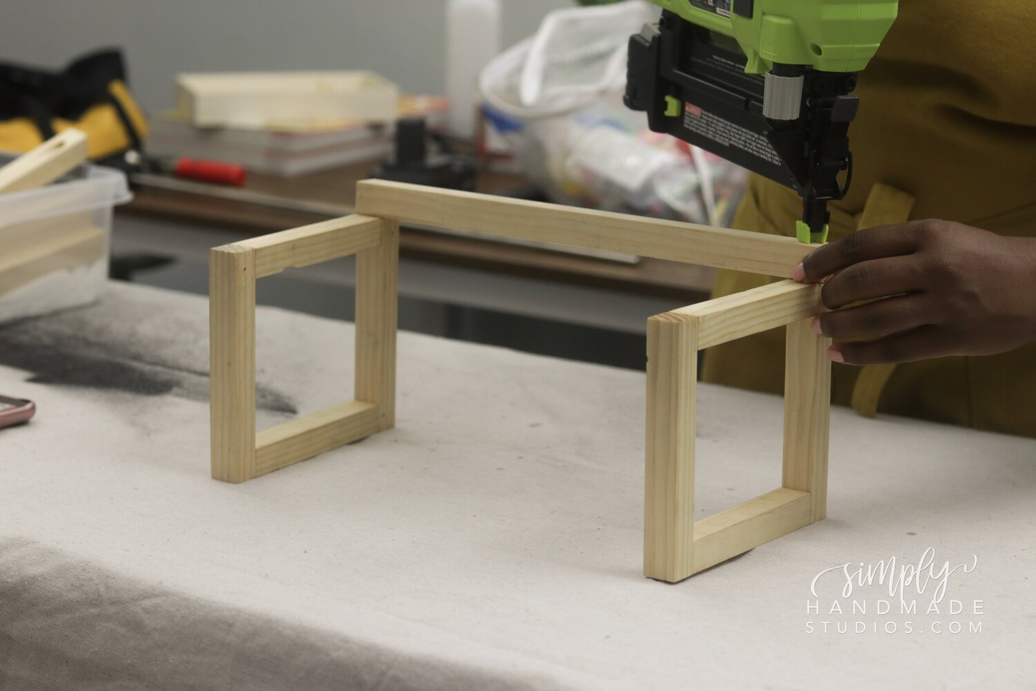 Dog Bowl Stand or Bench DIY plans » Famous Artisan