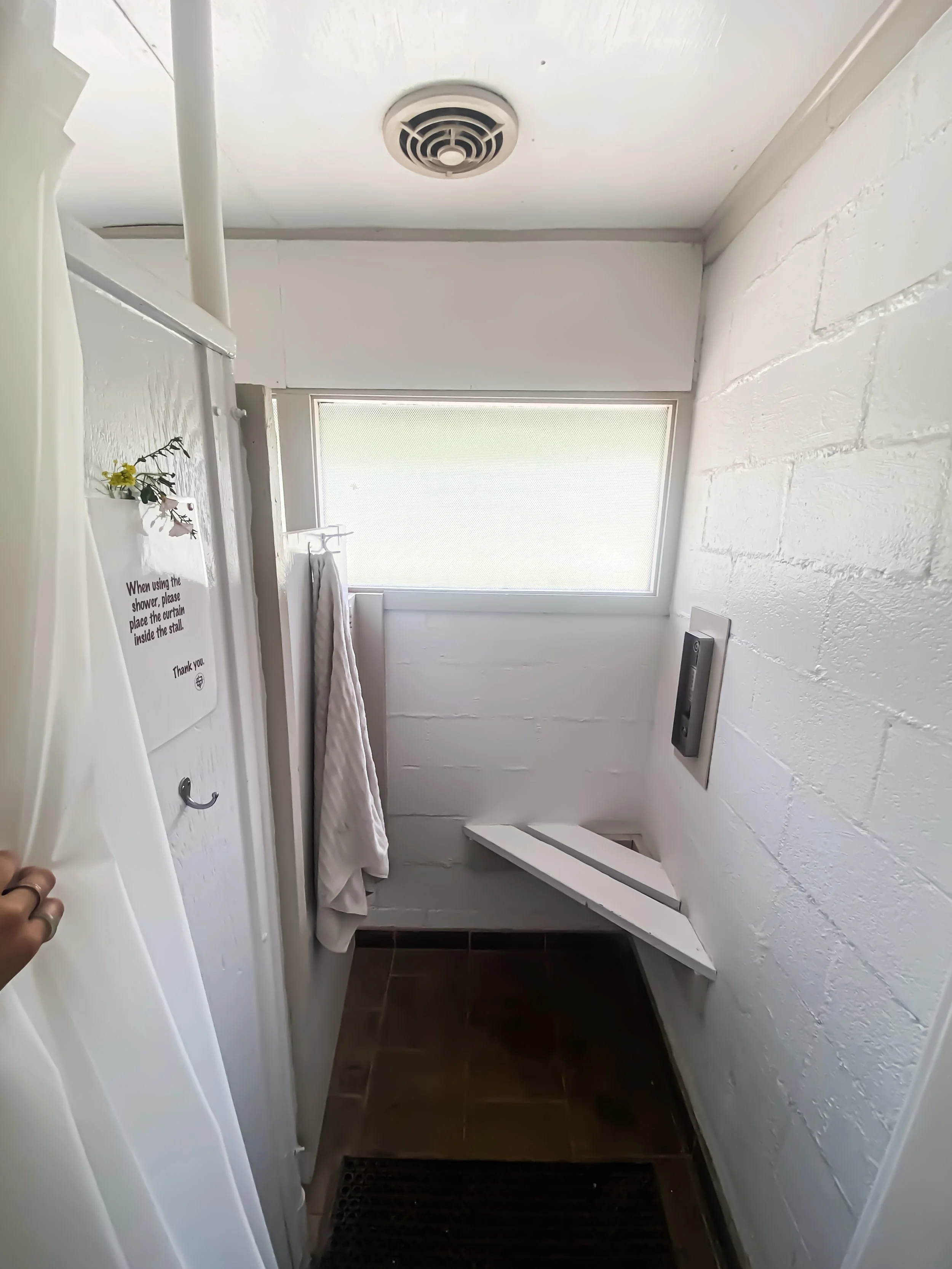 SHOWER 2.jpg
