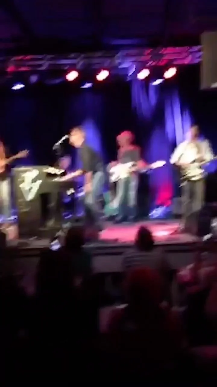 Official Phil Vassar Website