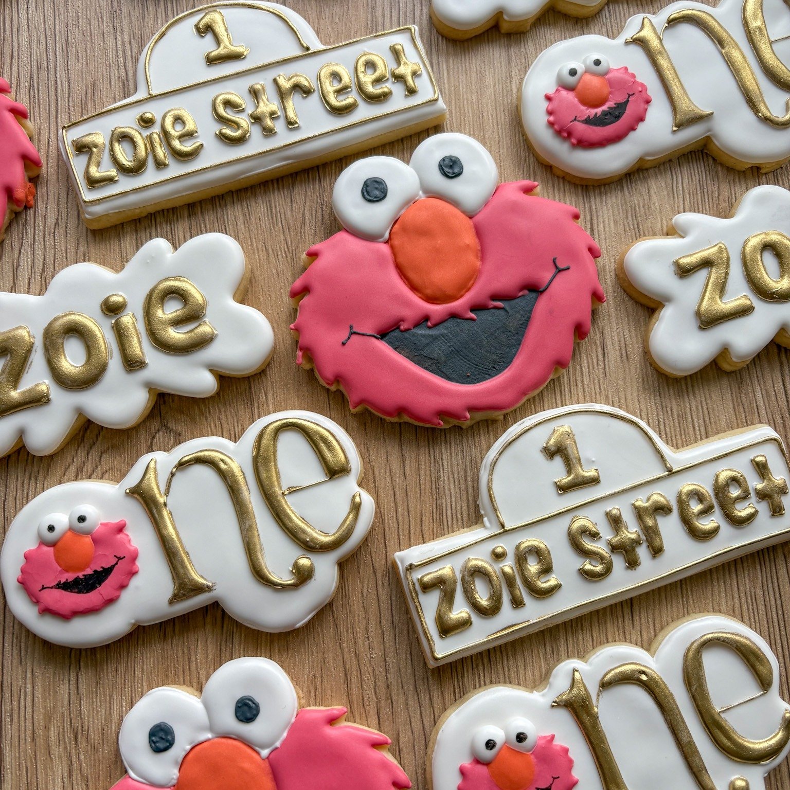 ⭐ TV shows come and go but Sesame Street is a classic that will never go out of style! SAVE PBS! ⭐
&bull;
🇮🇱 My heart is always with the people of Israel 🇮🇱 #amyisraelchai #stopjewhate #bringthemhome
&bull;
#Sweetsbymichelle #sweets #desserts #co