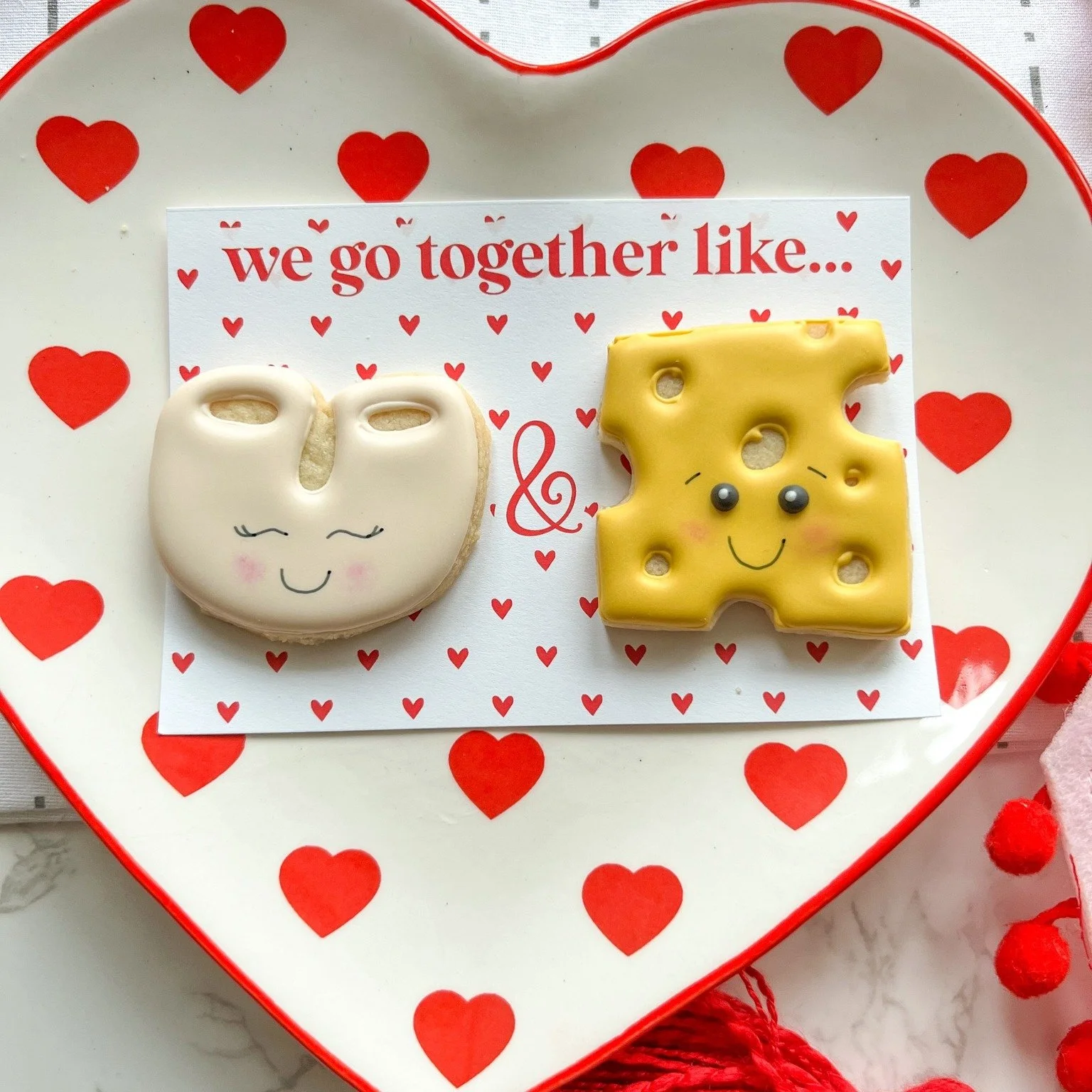 🧀🍝 Happy National Pasta Day! 🍝🧀

We&rsquo;re celebrating in the cheesiest (and sweetest!) way possible &mdash; with mac + cheese decorated sugar cookies! 🧡✨

These adorable cookies are a playful twist on everyone&rsquo;s favorite comfort food &m