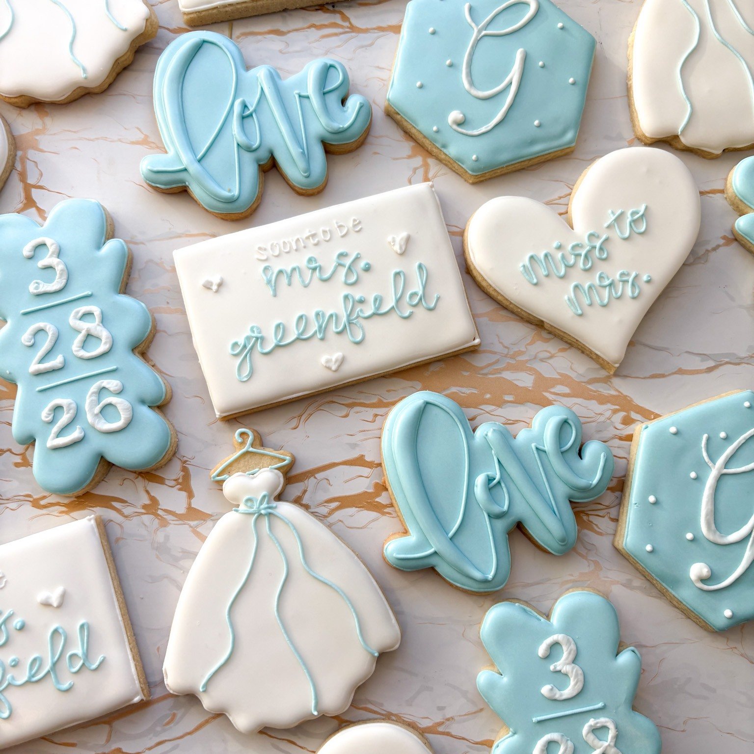 💍✨ Bridal Shower Cookie Set ✨💍
Sweet treats for the sweetest &ldquo;I do&rdquo; season 🤍

This custom decorated sugar cookie set was made for a bridal shower celebration &mdash; soft florals, elegant details, and all the bridal vibes. 🕊️🌸

Perfe