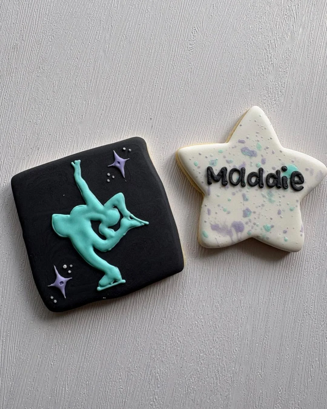 ⭐️ LAST CALL FOR NORTHBROOK ON ICE COOKIES ⭐️

Show some love to your favorite skaters!

https://sweetsbymichellem.com/northbrook-on-ice-kaleidoskate