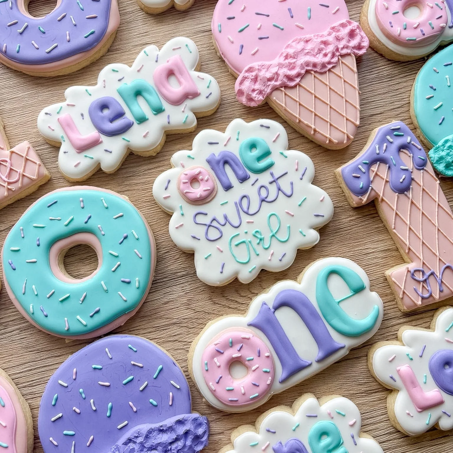 🍭✨ Sweet One Birthday ✨🍭

One-derful, sugar-filled, and oh-so-sweet&mdash;this &ldquo;Sweet One&rdquo; first birthday cookie set is made for celebrating that very first big milestone! 🎉💕

Pastel colors, candy-inspired details, and the cutest cust